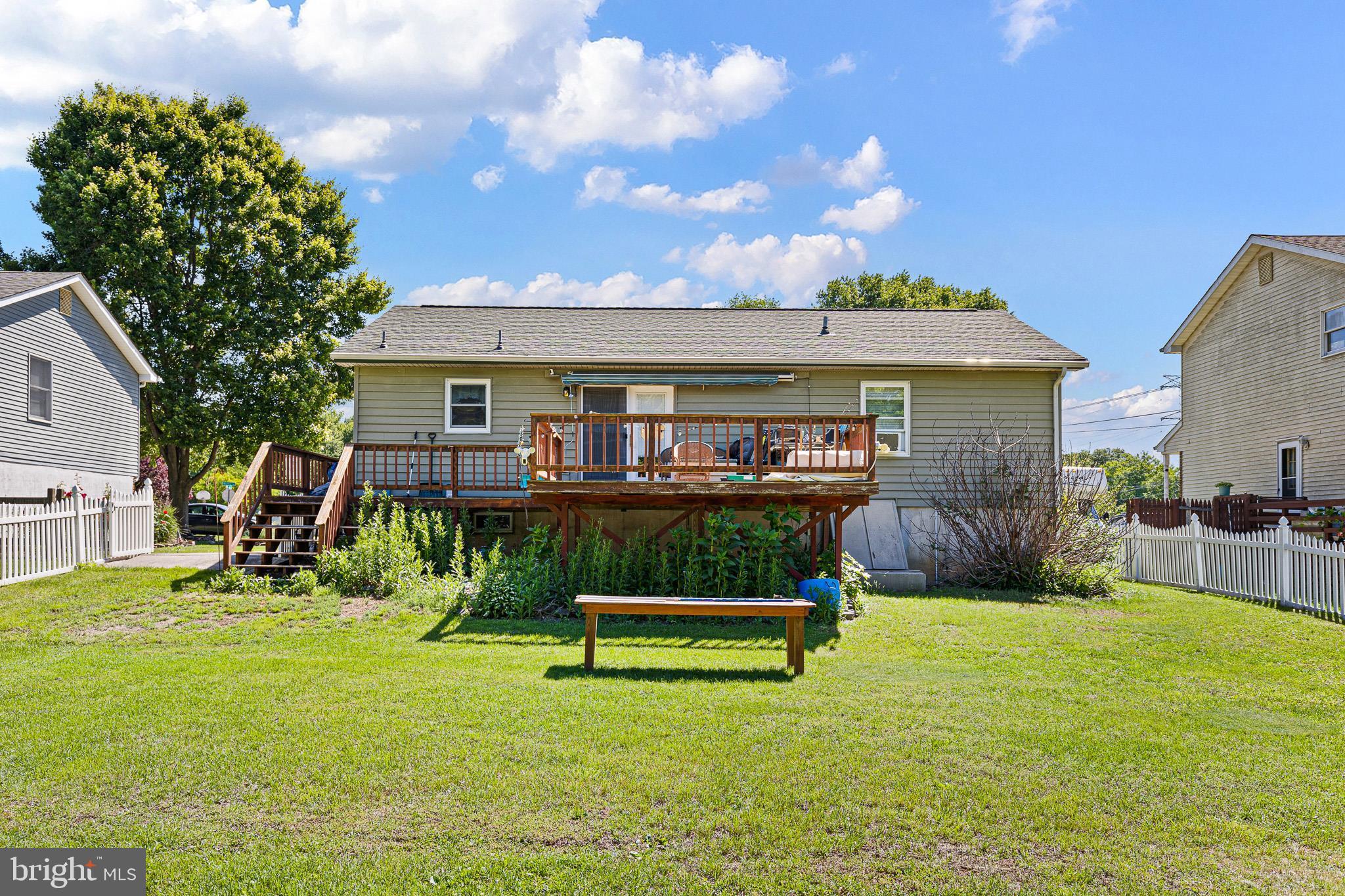 3004 ROSETREE LANE