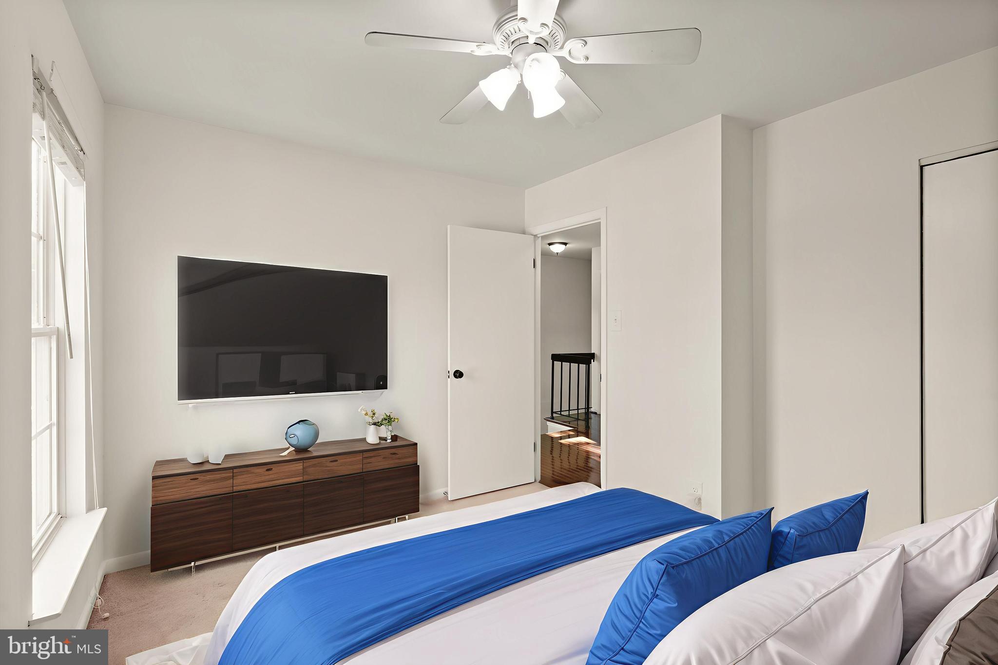 BROOKFIELD - Residential