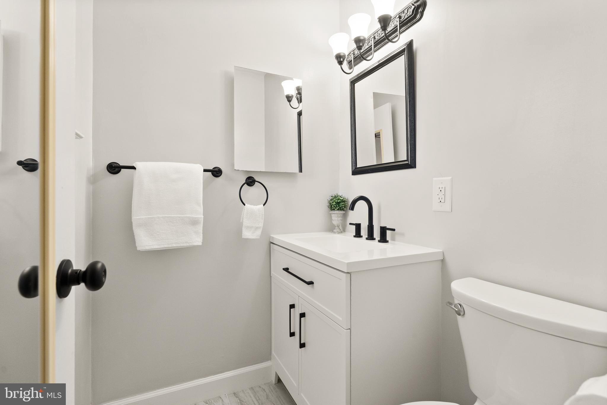 BROOKFIELD - Residential