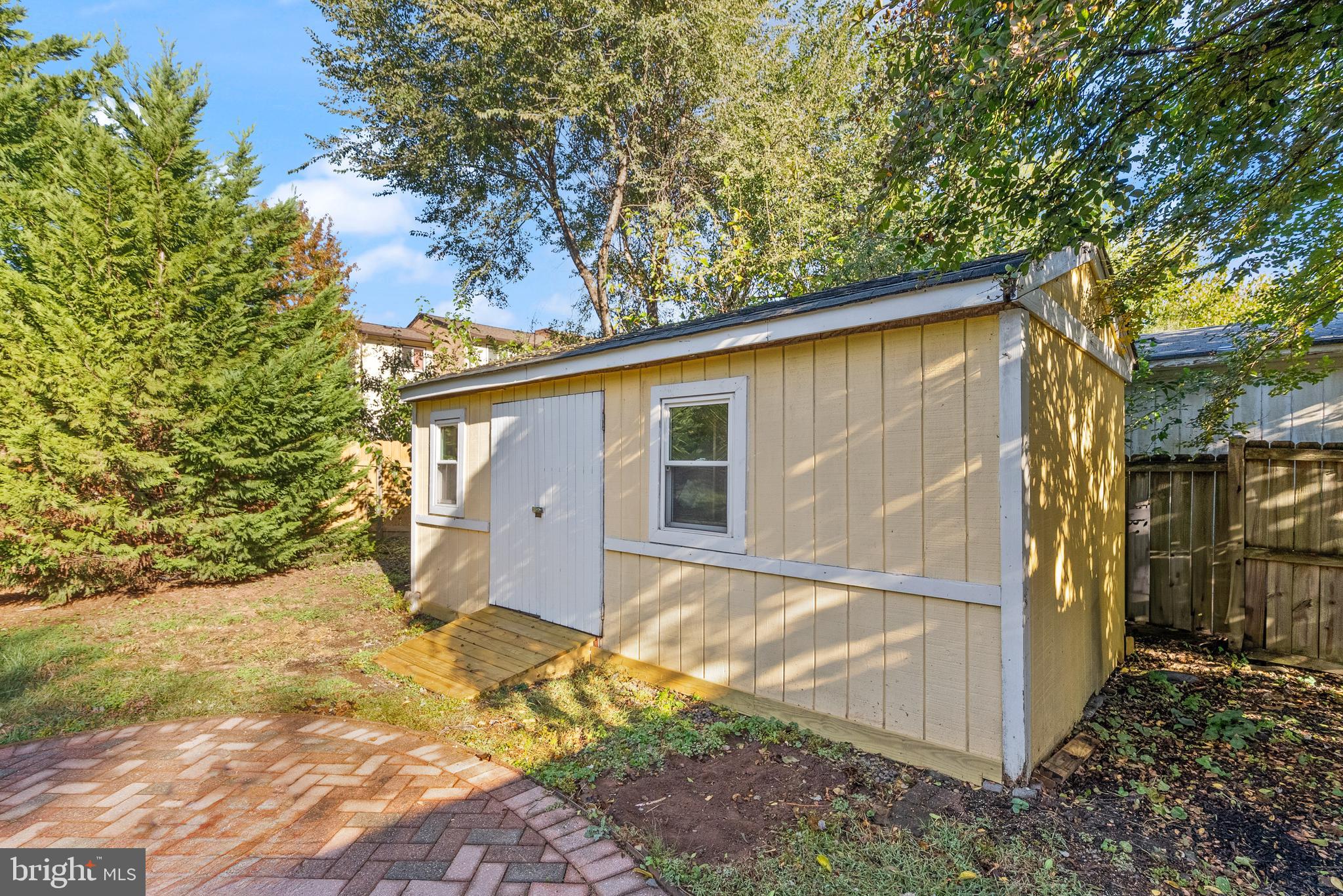 BROOKFIELD - Residential