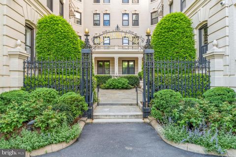 2205 CALIFORNIA STREET NW 303 WASHINGTON DC 20008