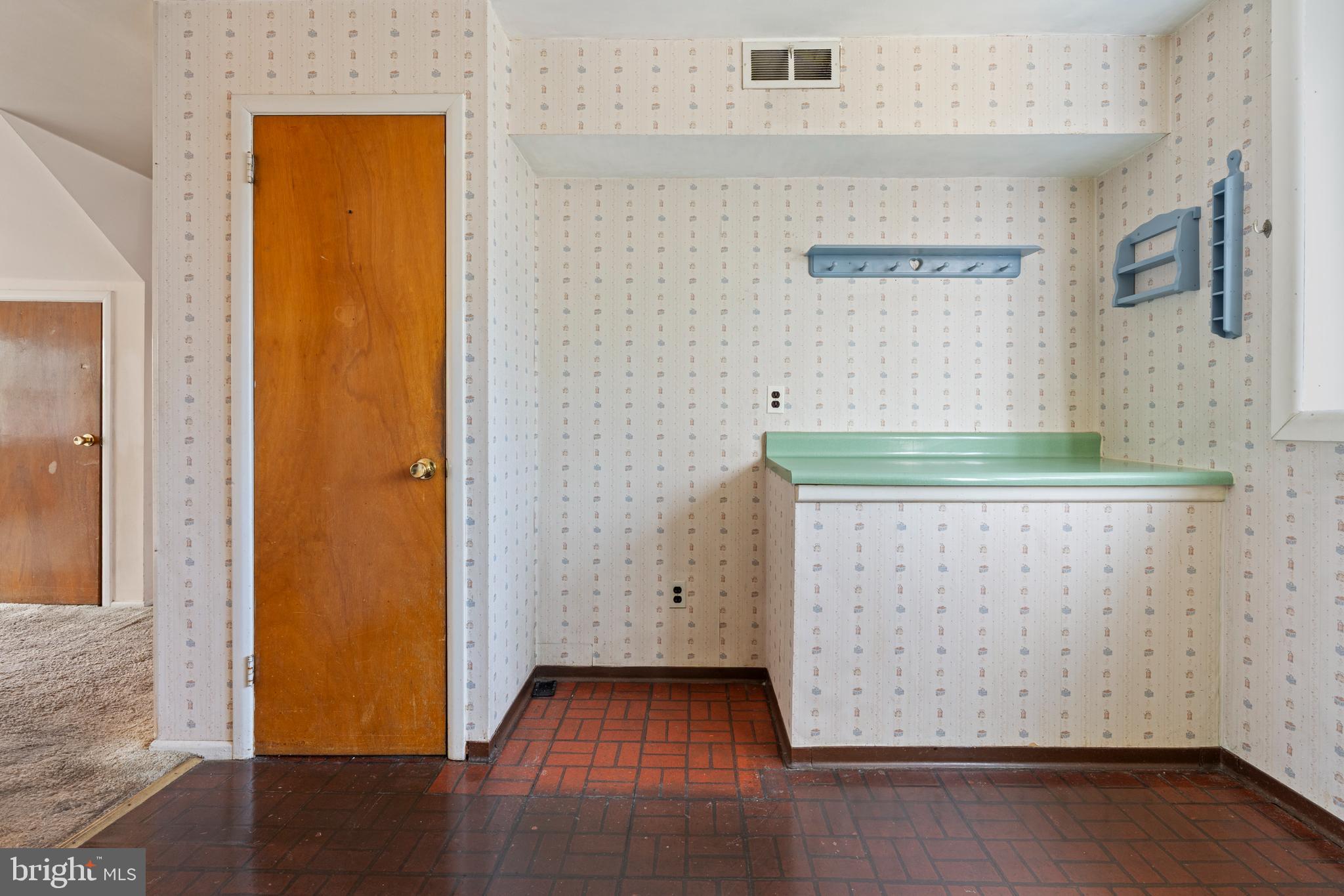 PHILADELPHIA (NORTHEAST) - Residential