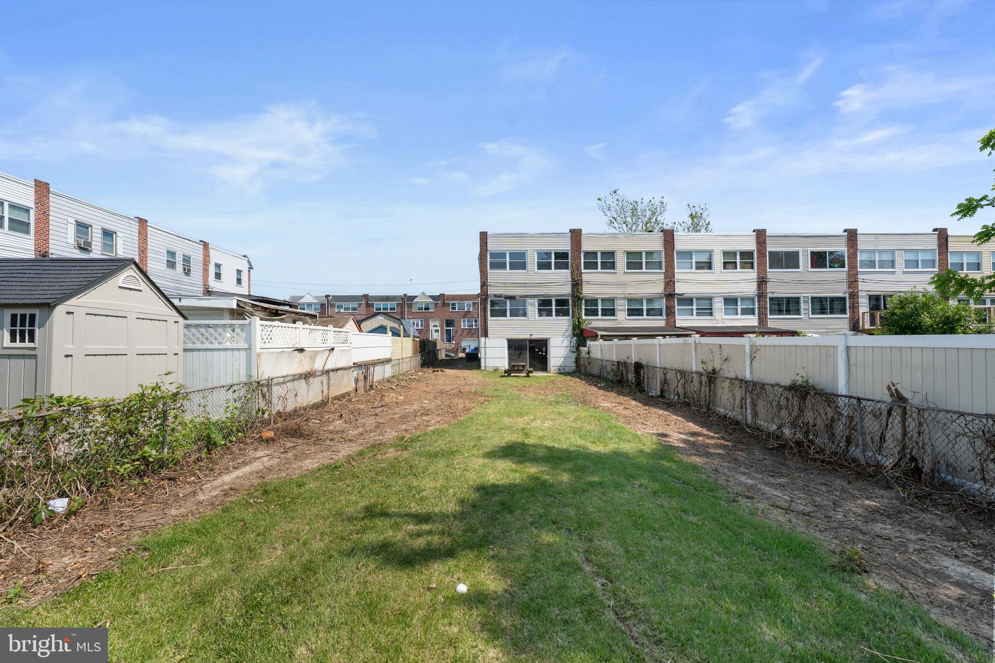 PHILADELPHIA (NORTHEAST) - Residential