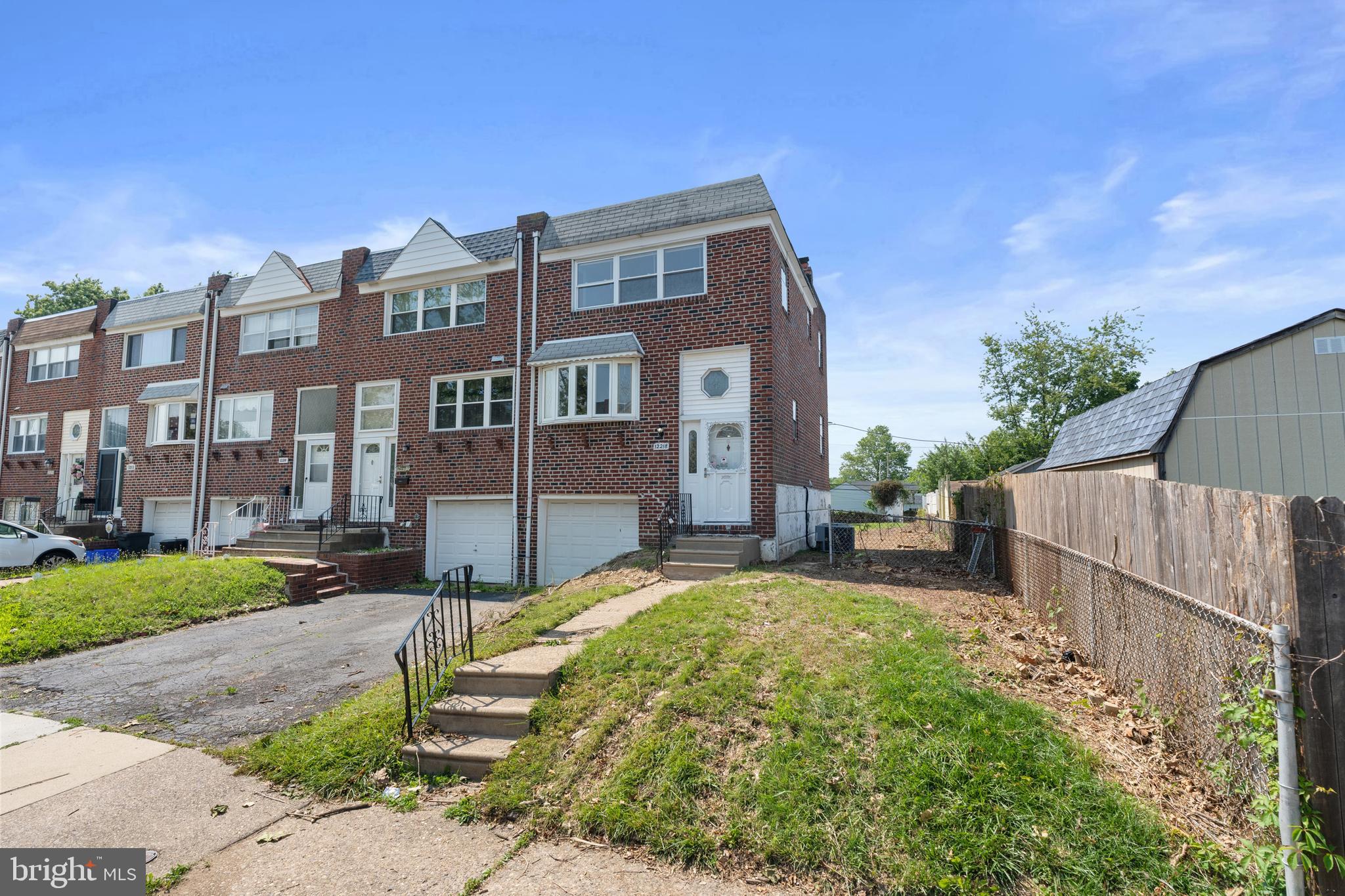 PHILADELPHIA (NORTHEAST) - Residential