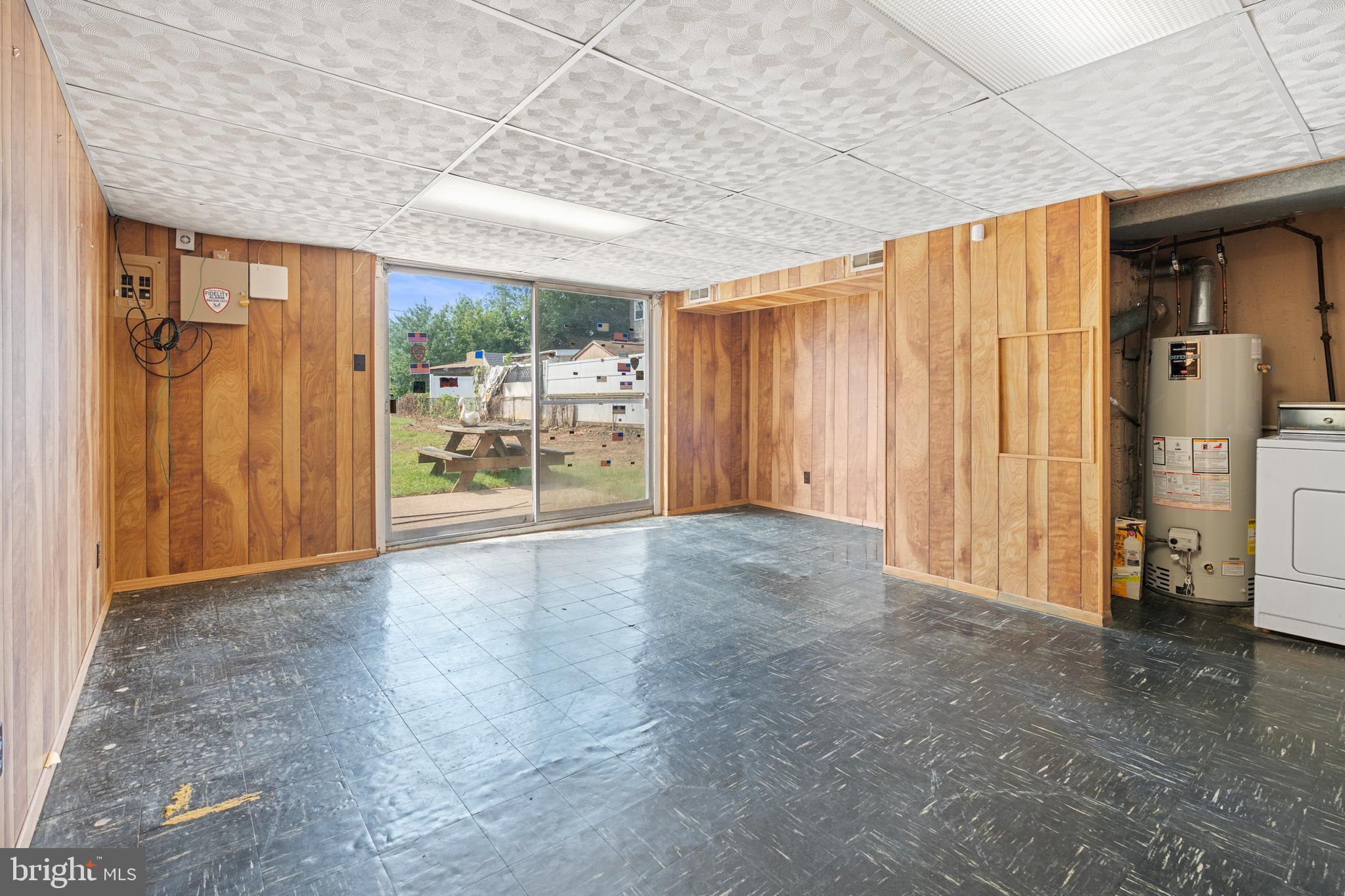 PHILADELPHIA (NORTHEAST) - Residential