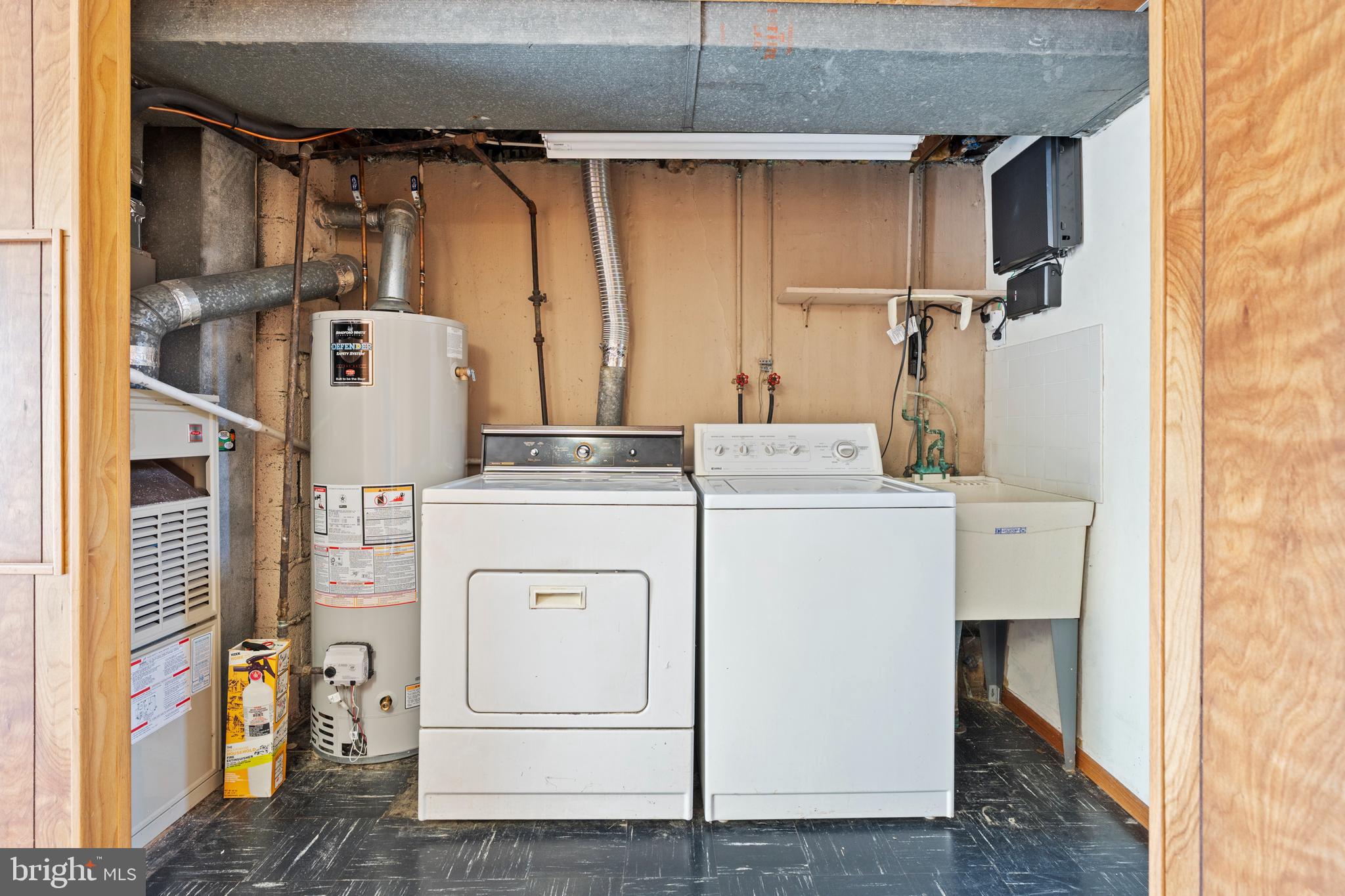 PHILADELPHIA (NORTHEAST) - Residential