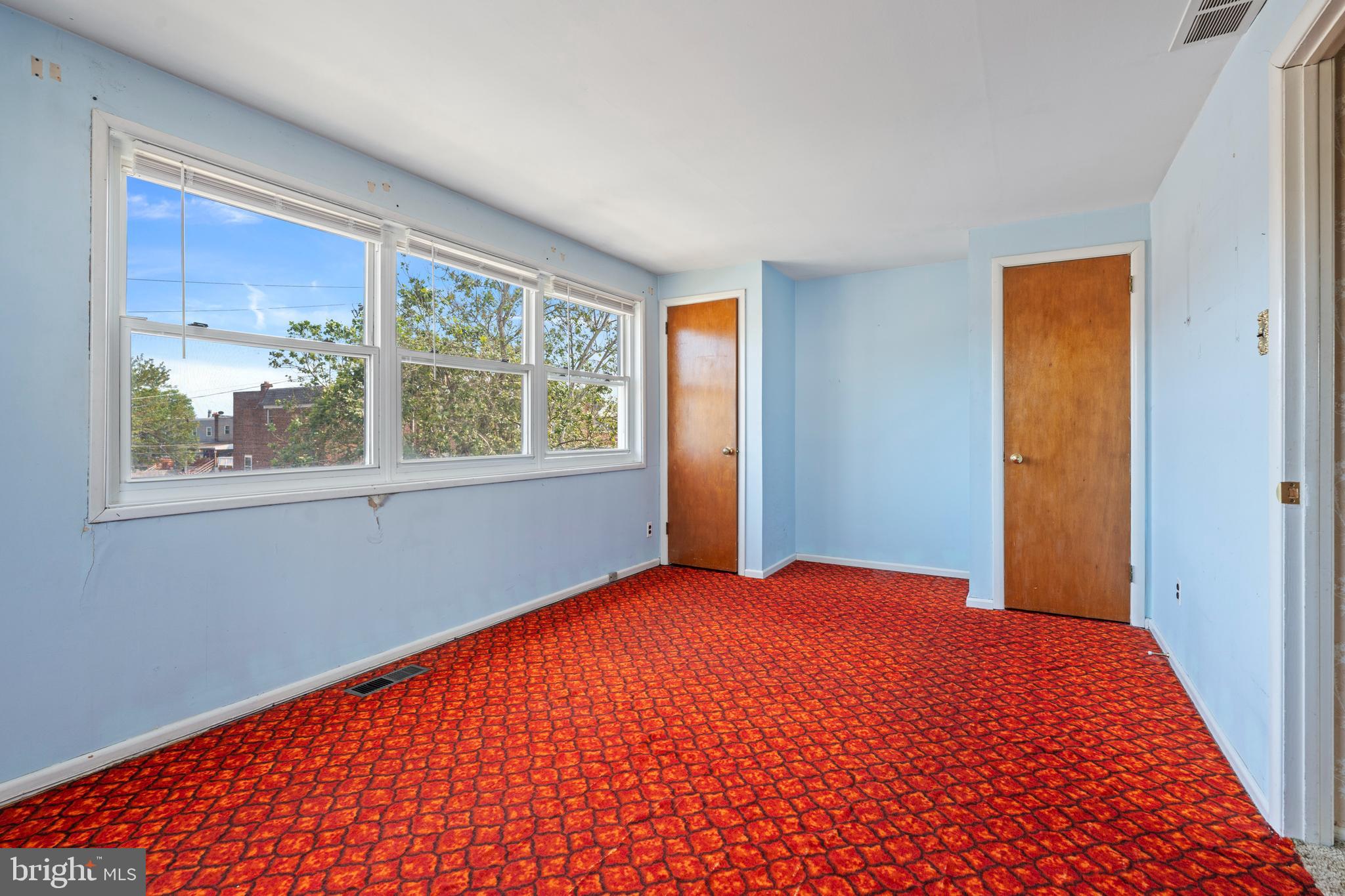 PHILADELPHIA (NORTHEAST) - Residential