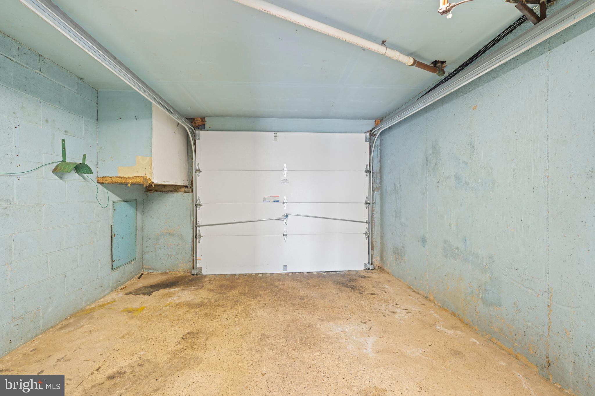 PHILADELPHIA (NORTHEAST) - Residential