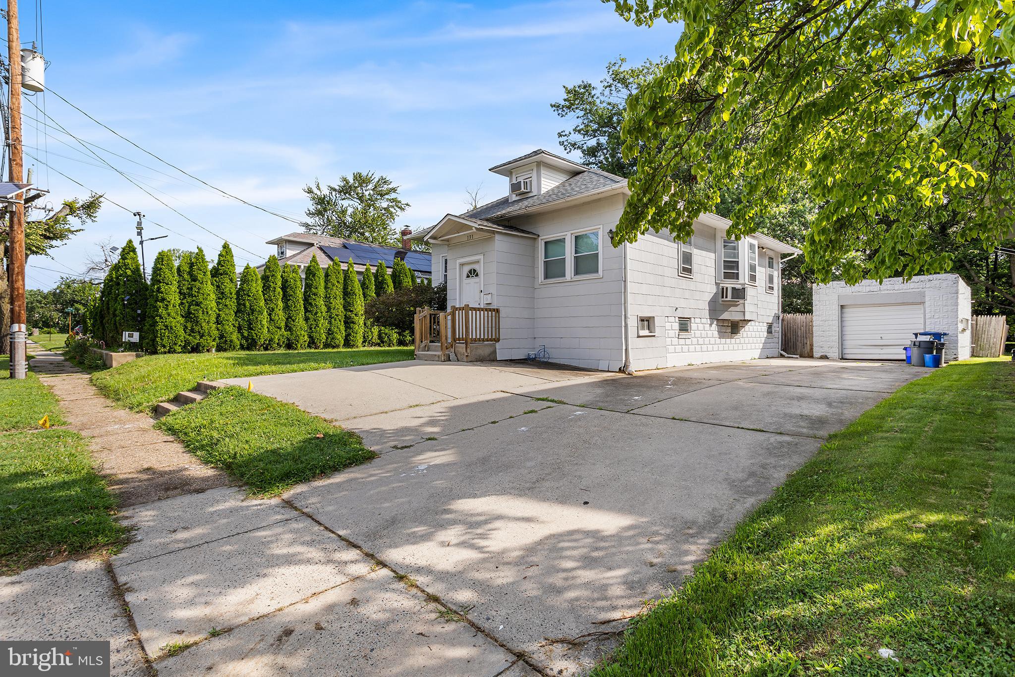 131 S LENOLA ROAD