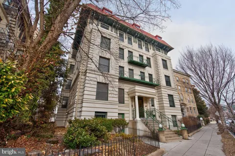 2627 Adams Mill Road NW Unit 104, Washington, DC MLS: DCDC2244004