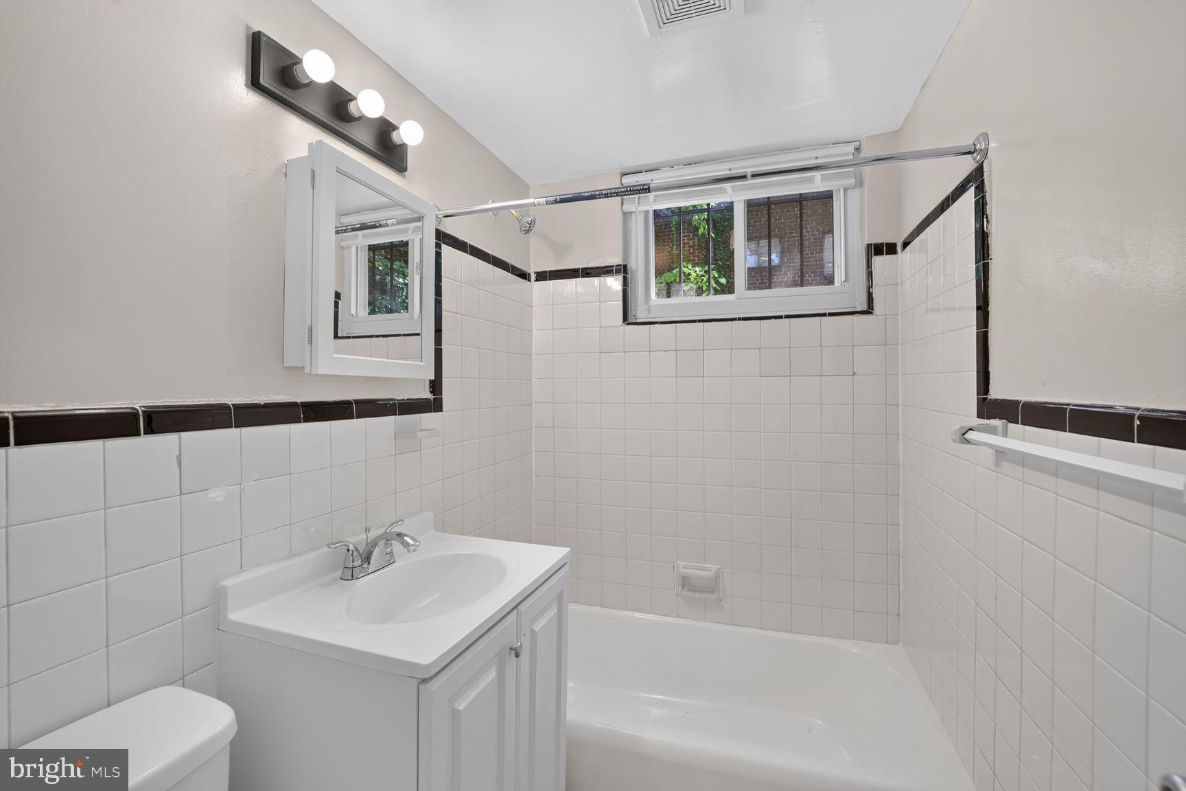 4741 SOUTH CAPITOL TERRACE SW