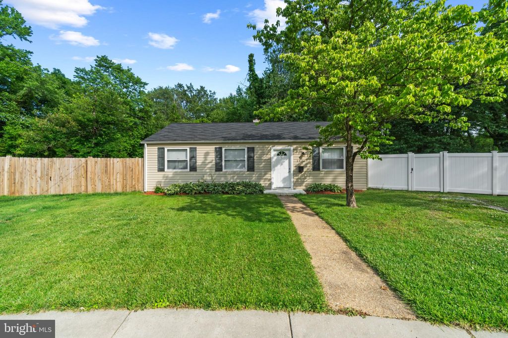 Photo of 1924 Norwich Road, GLEN BURNIE, MD 21061 (MLS # MDAA2145324)