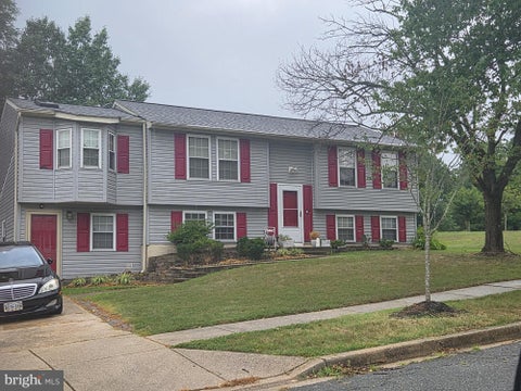Homes For Sale - 10801 Saville Court<br/> BOWIE, MD 20721