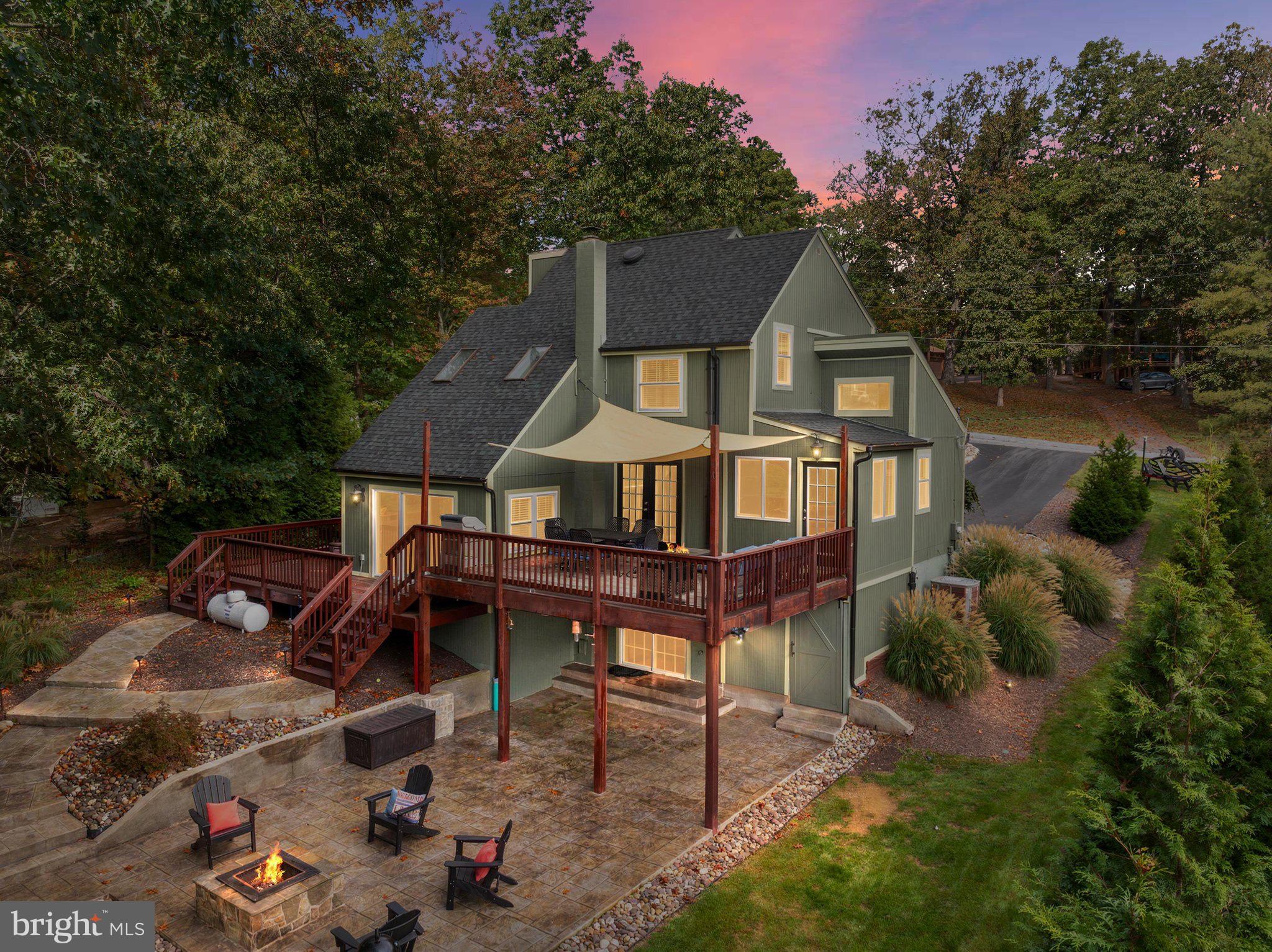 203 FAIRWAY CIRCLE