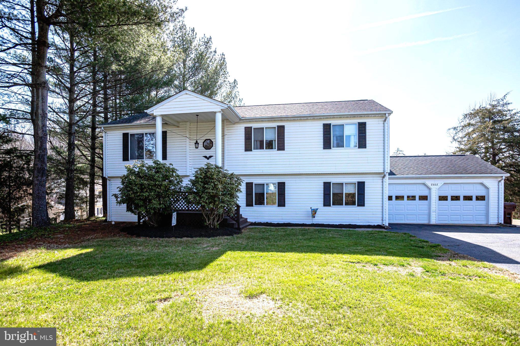 CEDAR KNOLLS - Residential