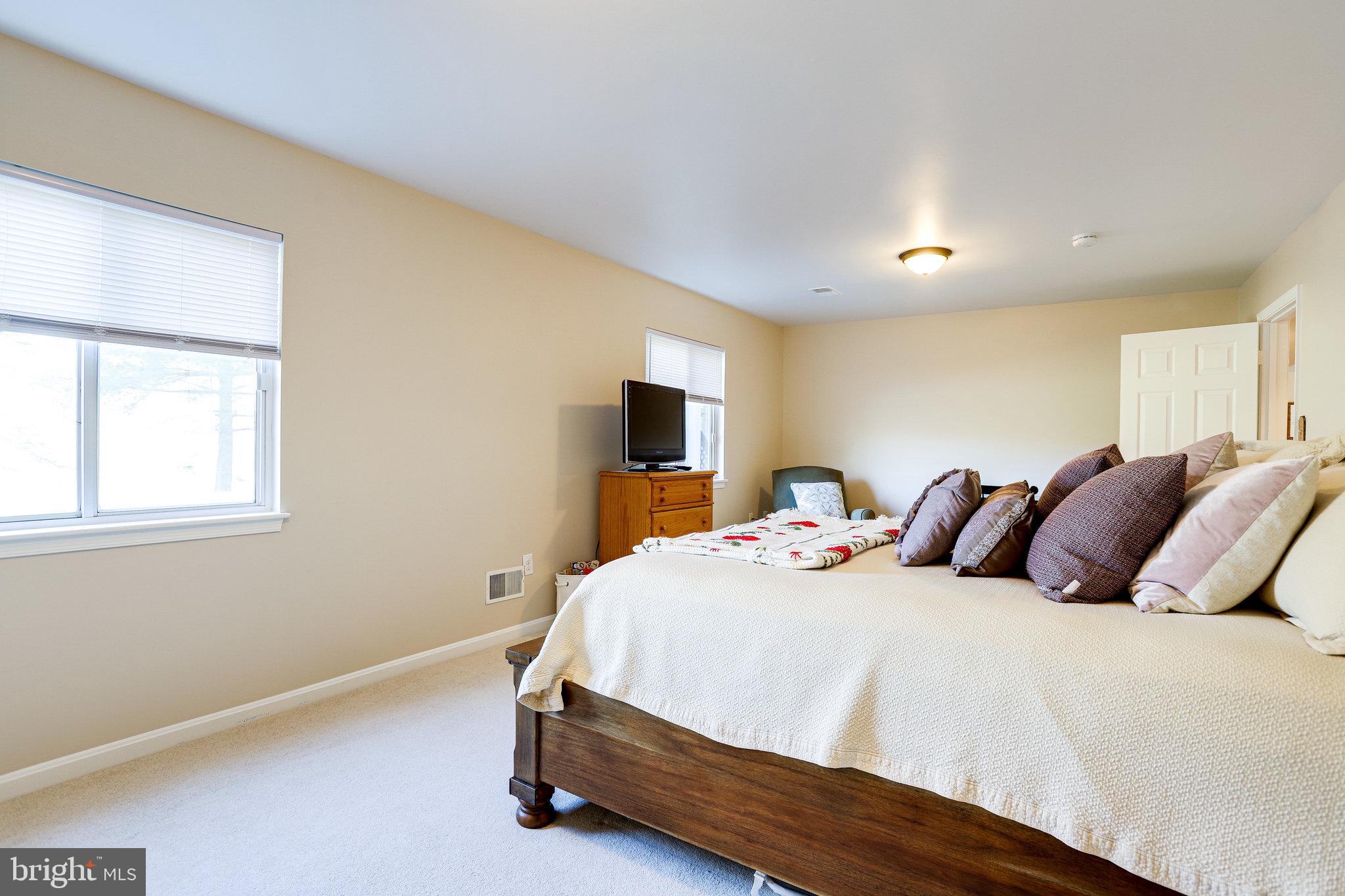 CEDAR KNOLLS - Residential