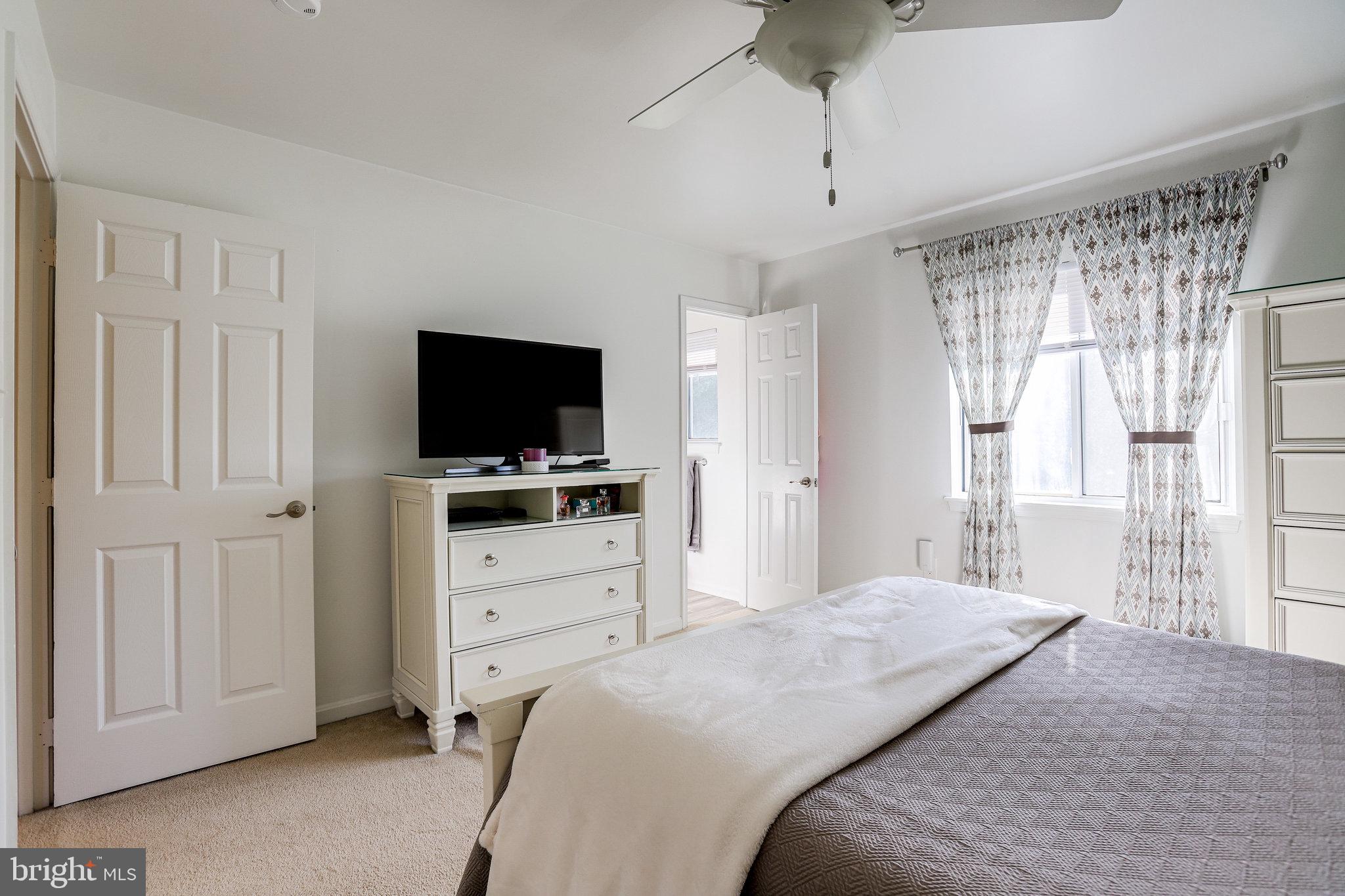 CEDAR KNOLLS - Residential