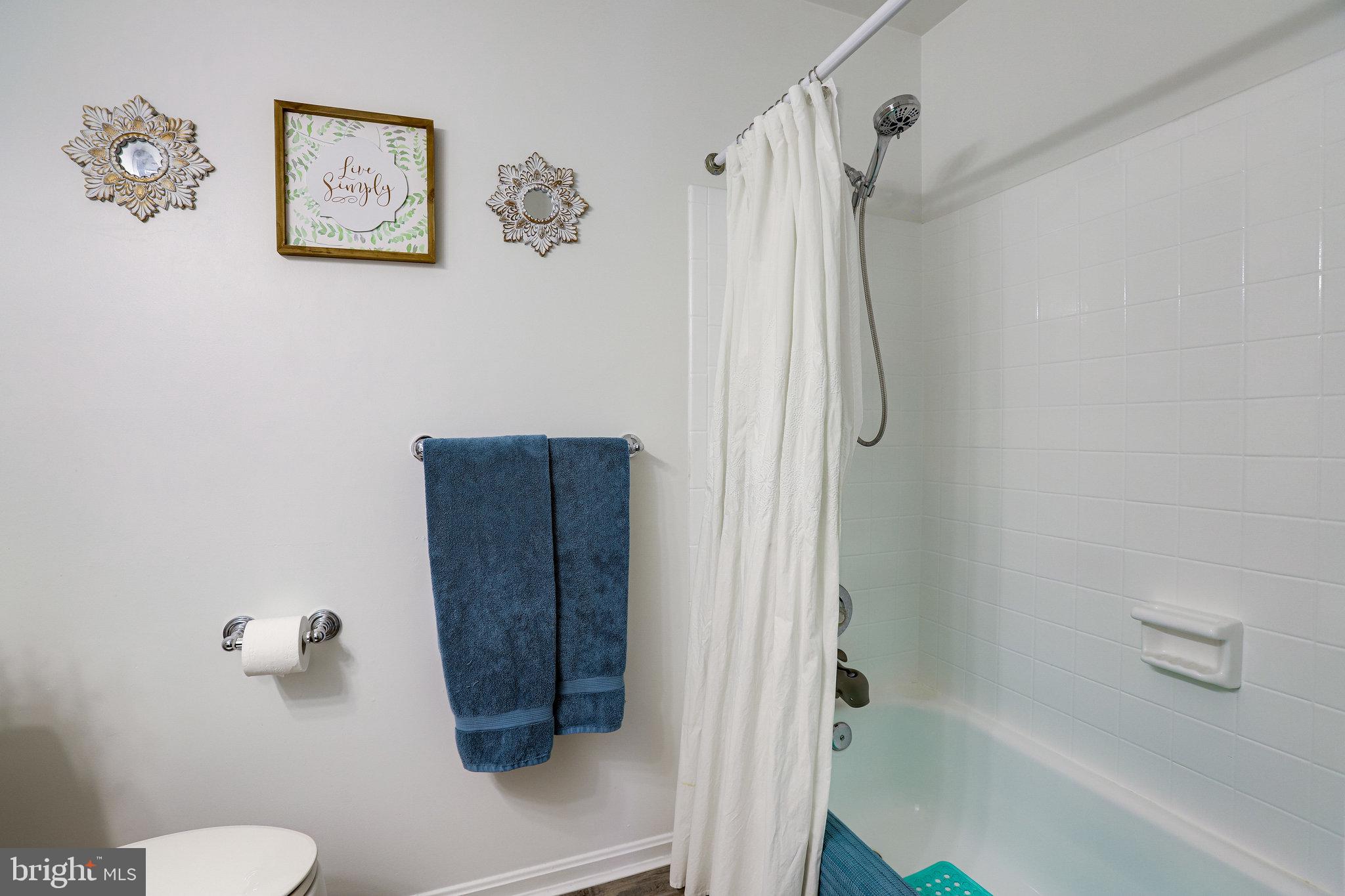 CEDAR KNOLLS - Residential