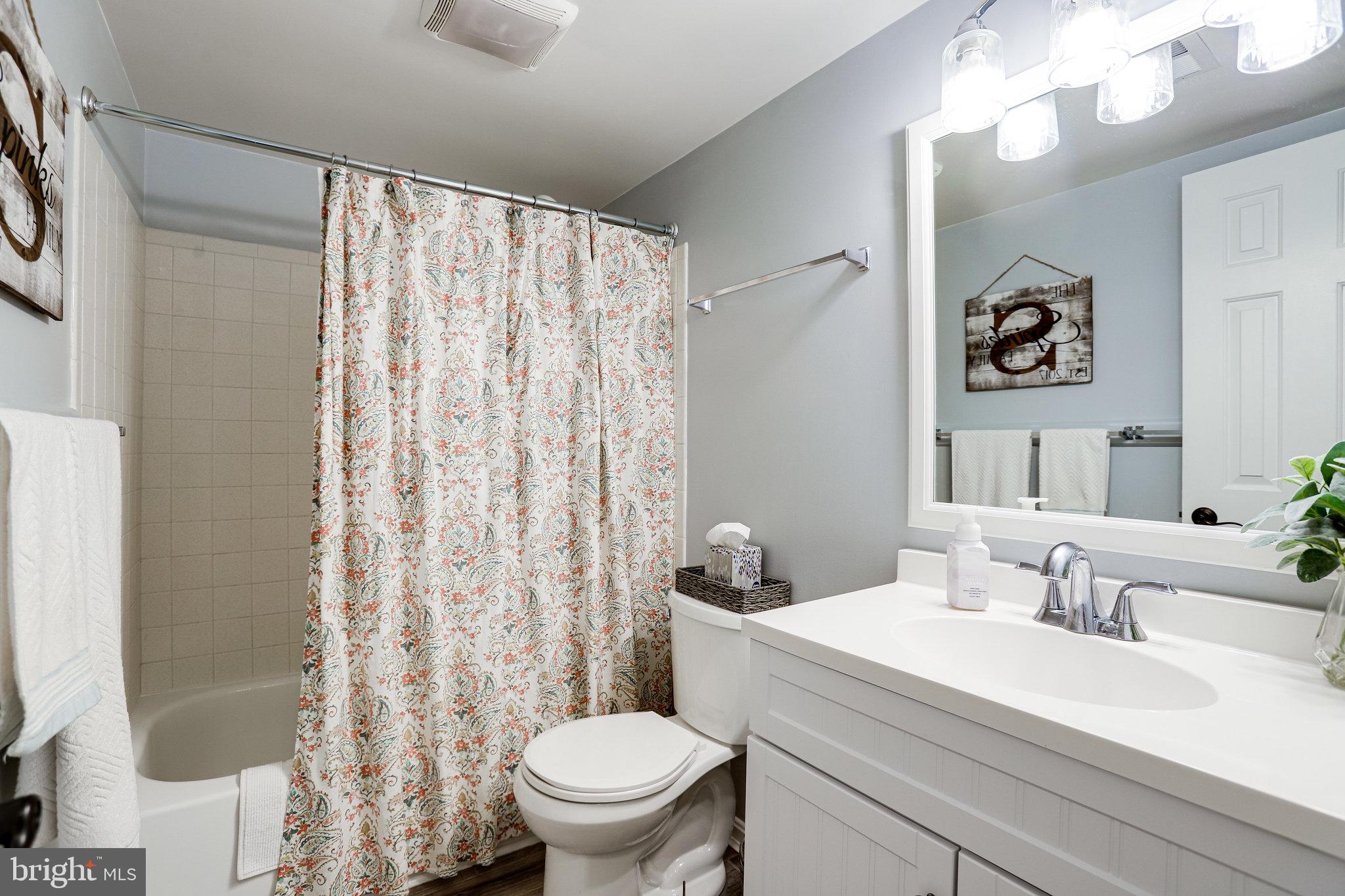 CEDAR KNOLLS - Residential