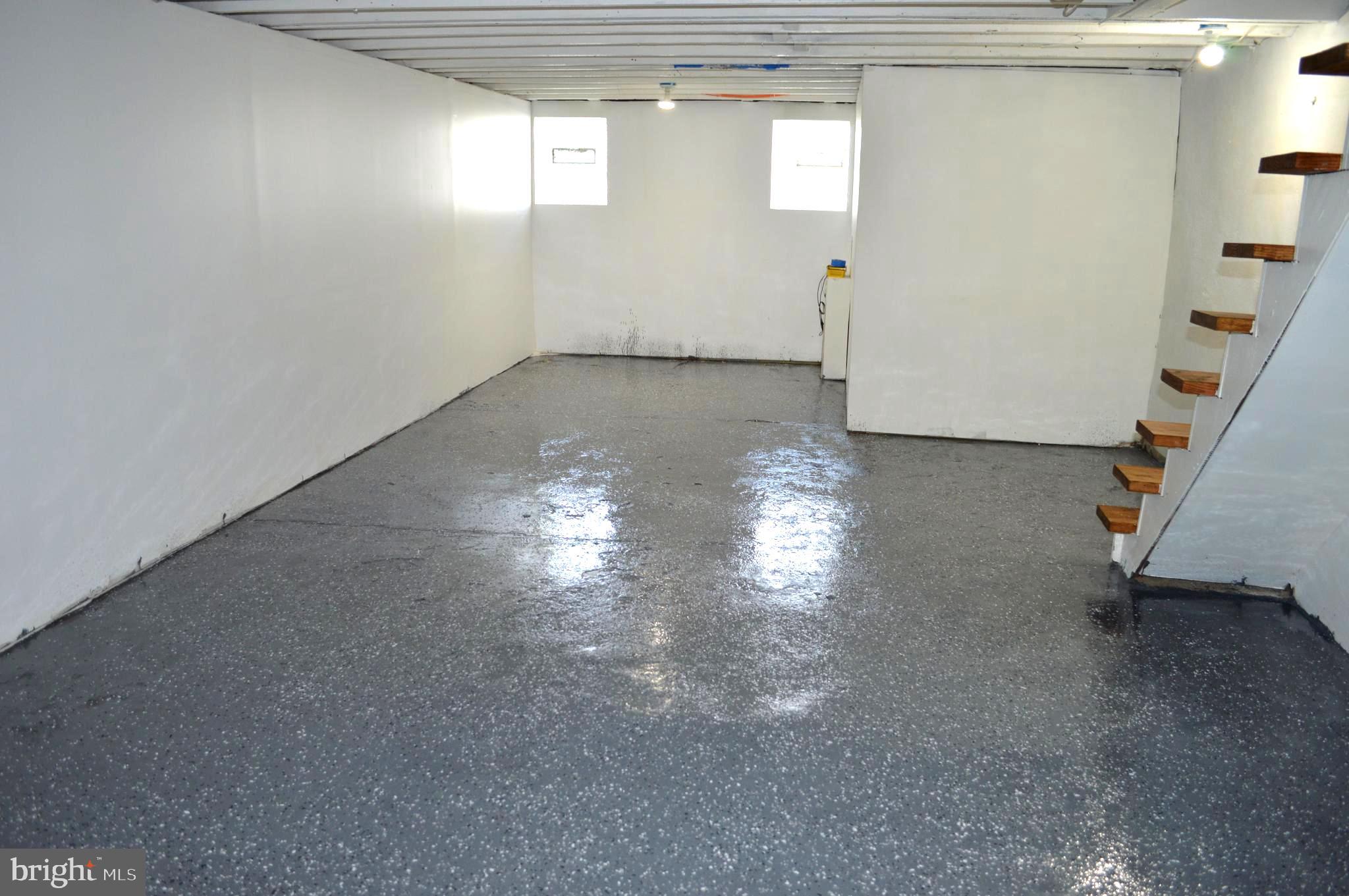 PHILADELPHIA (SOUTHWEST) - Residential Income