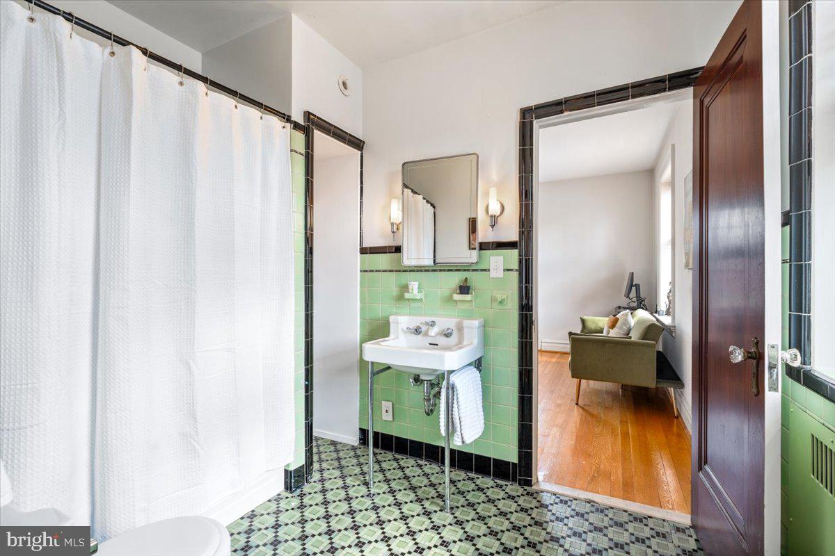 BAKER PARK - Residential