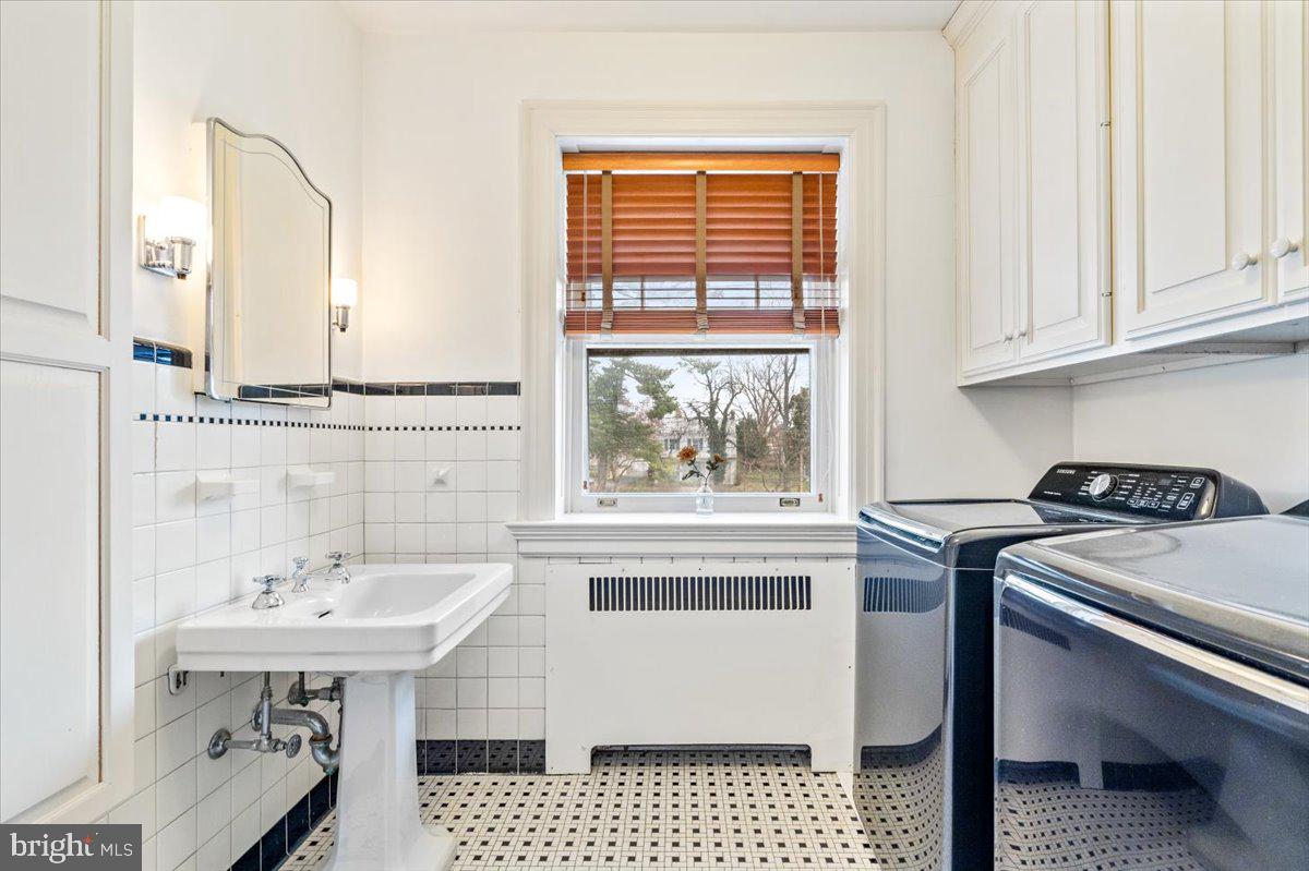 BAKER PARK - Residential