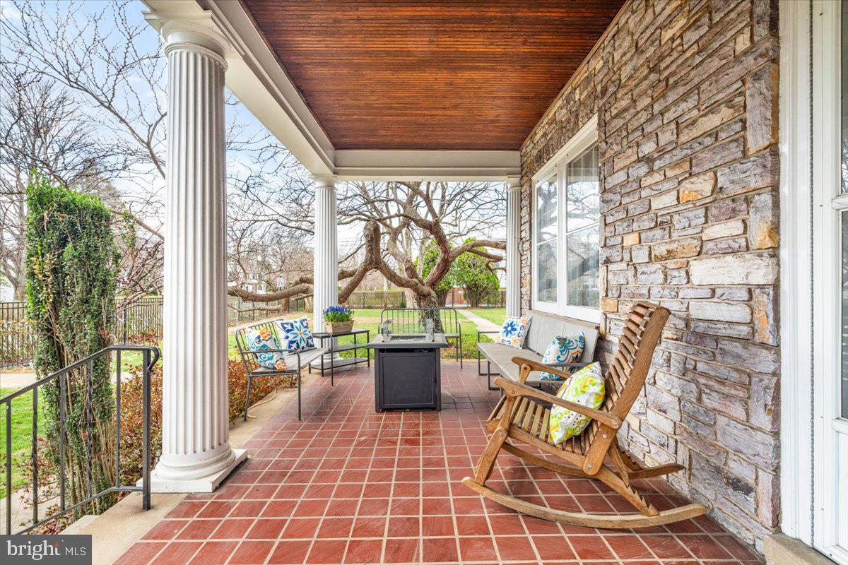 BAKER PARK - Residential