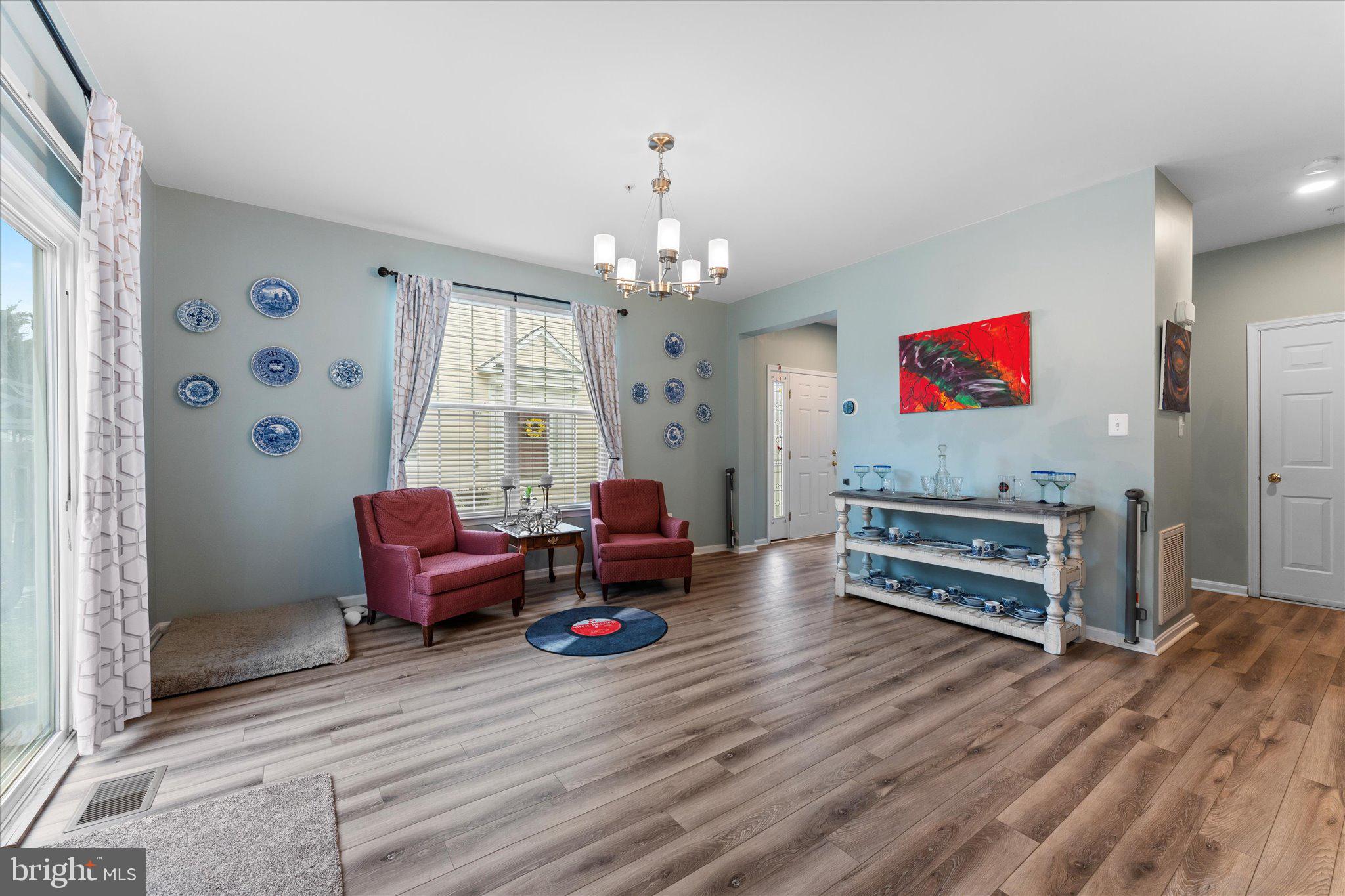 KENSINGTON VILLAS - Residential