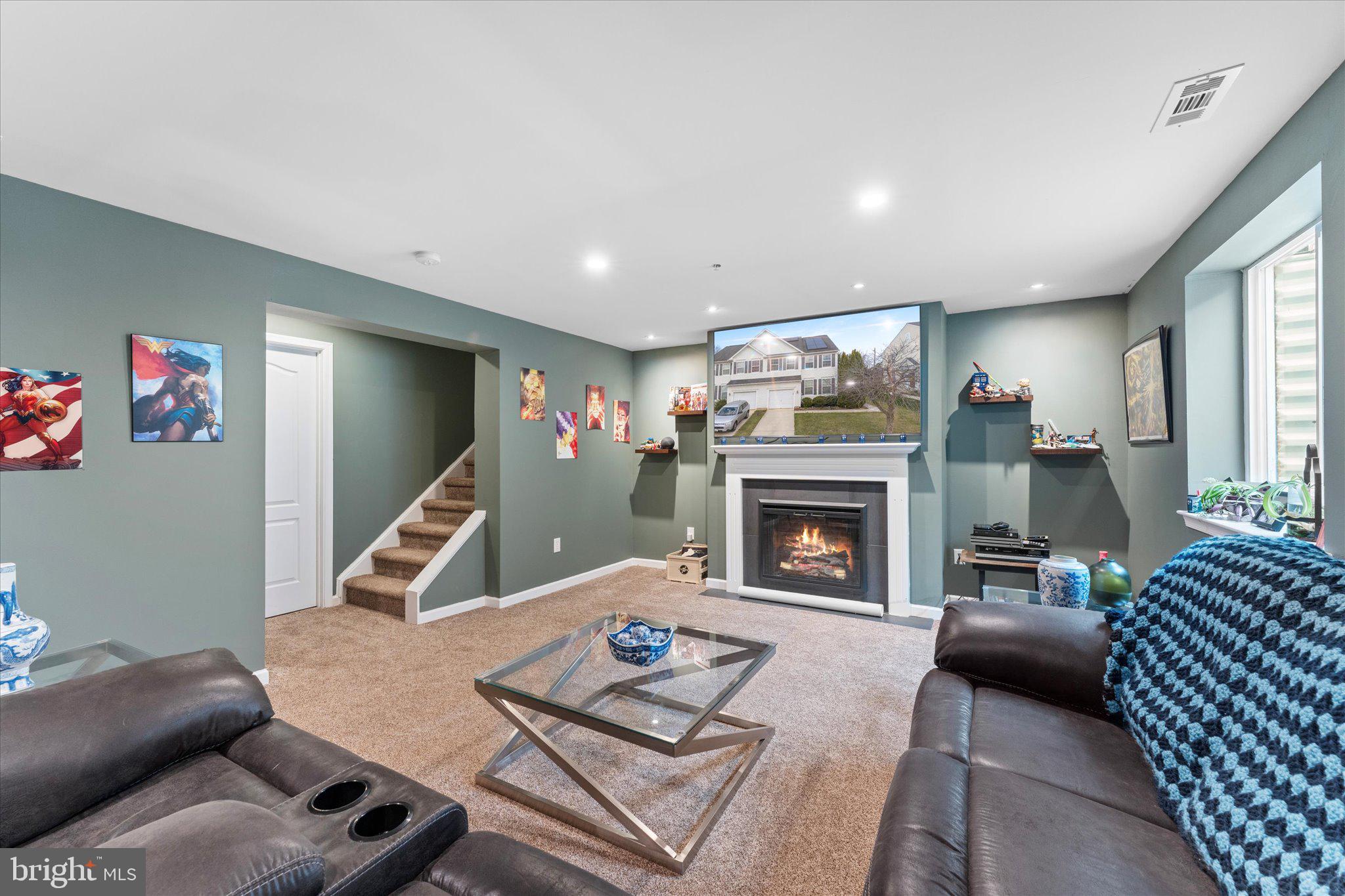 KENSINGTON VILLAS - Residential