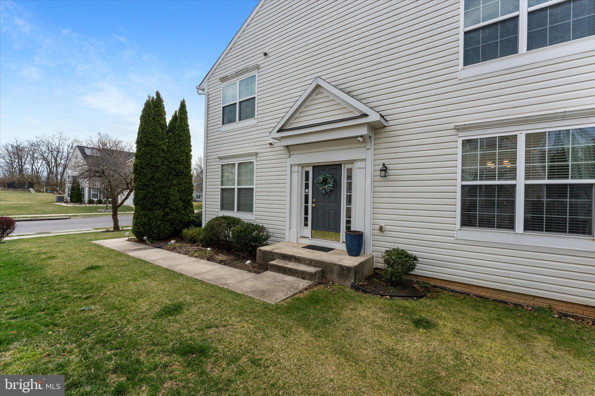 KENSINGTON VILLAS - Residential