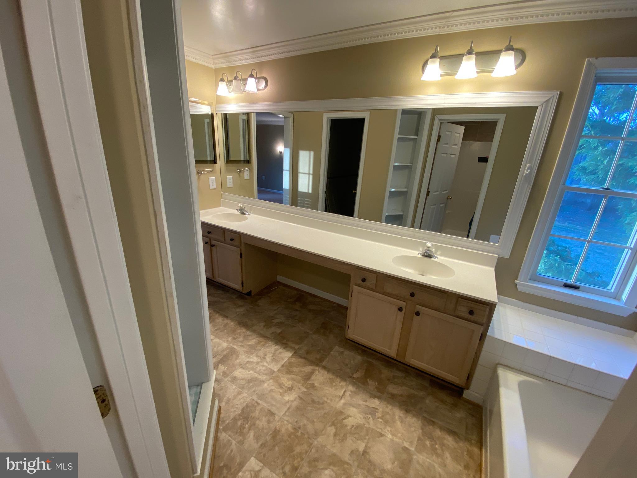 PIKE VIEW ACRES - Residential Lease