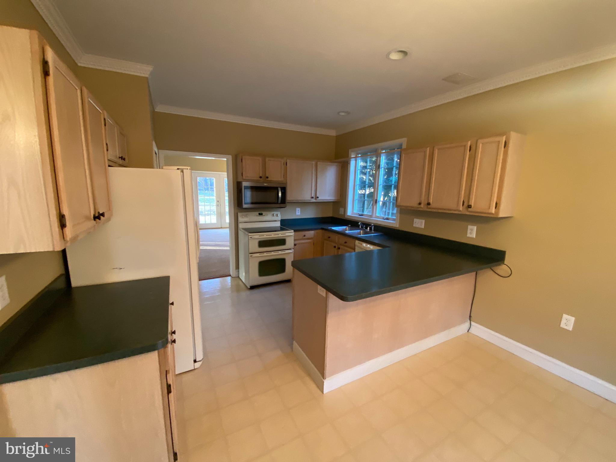 PIKE VIEW ACRES - Residential Lease