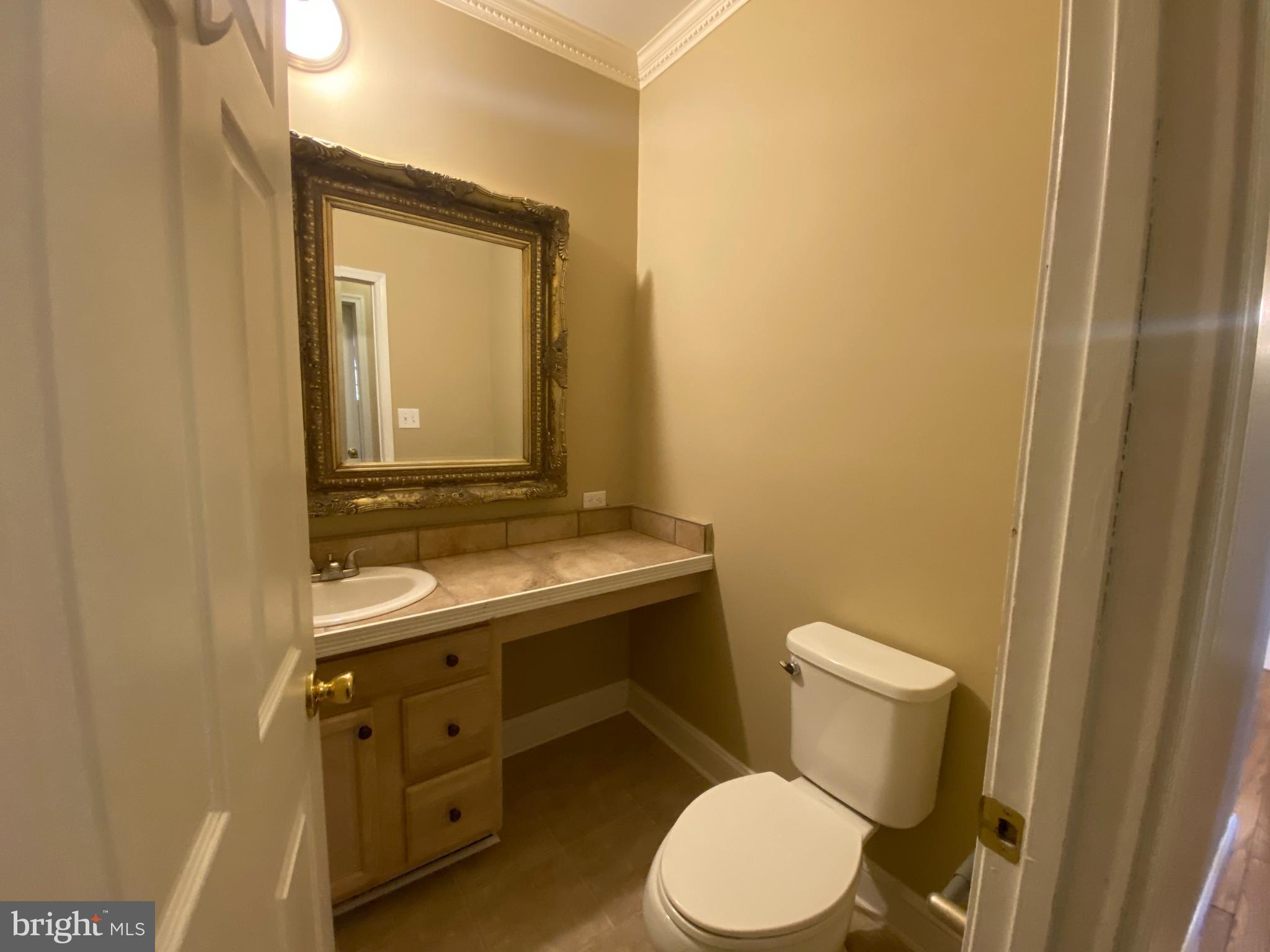 PIKE VIEW ACRES - Residential Lease