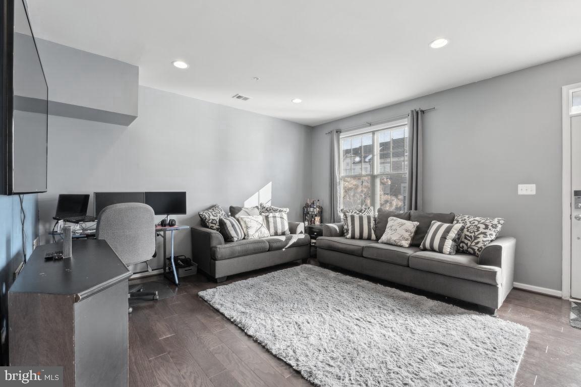 CABIN BRANCH - Residential