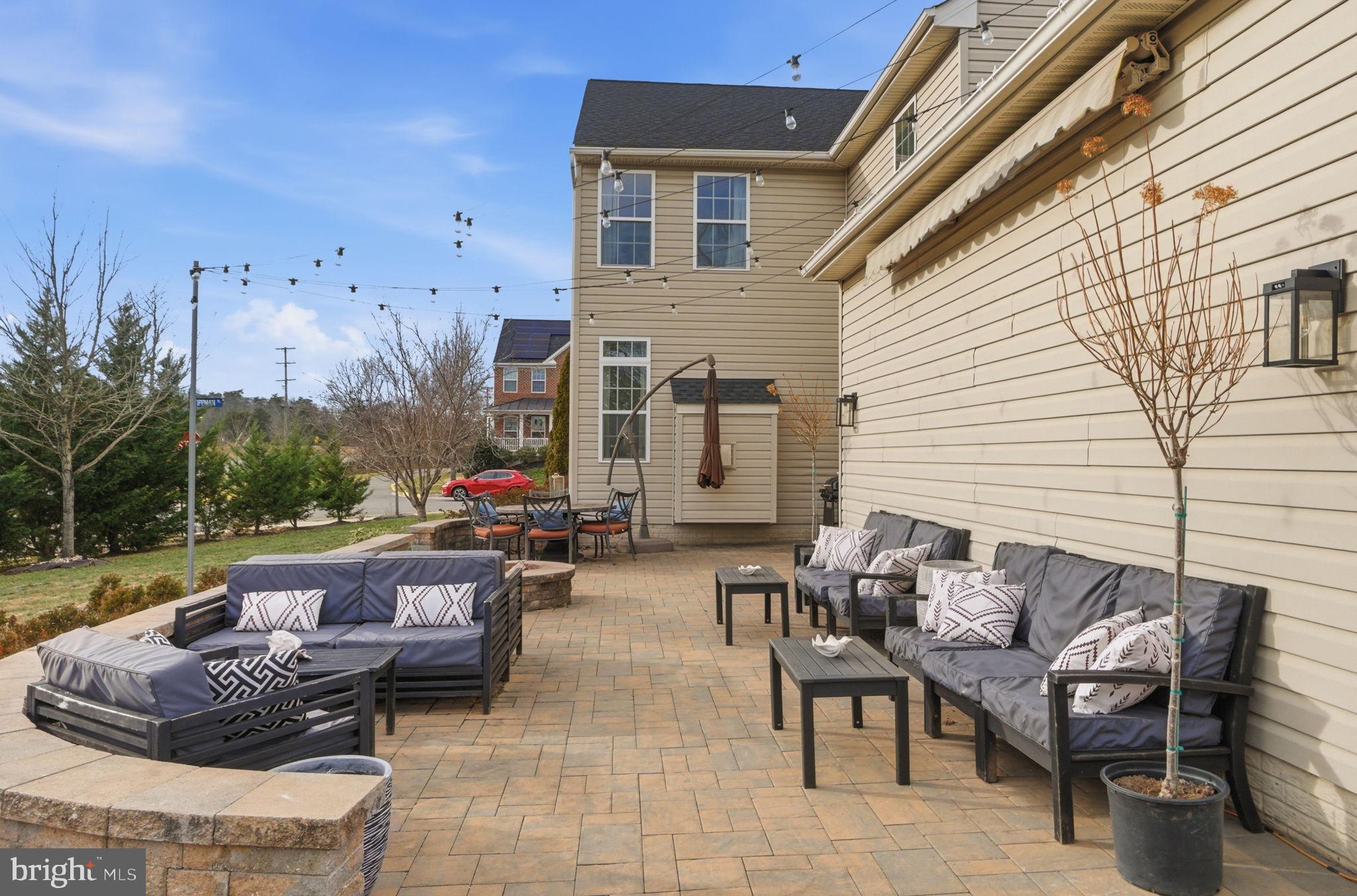 SOUTH RIDING - Residential