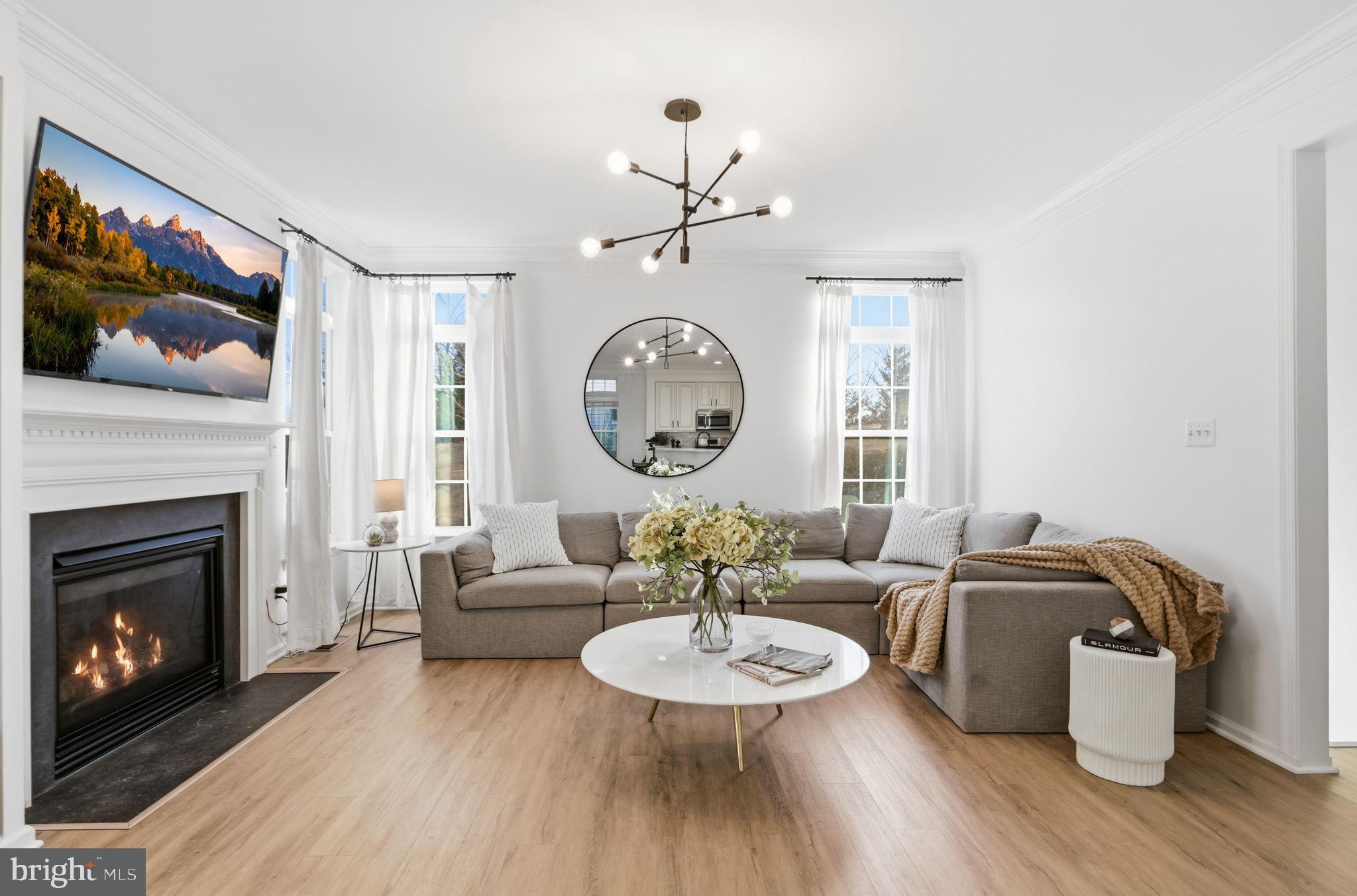 SOUTH RIDING - Residential