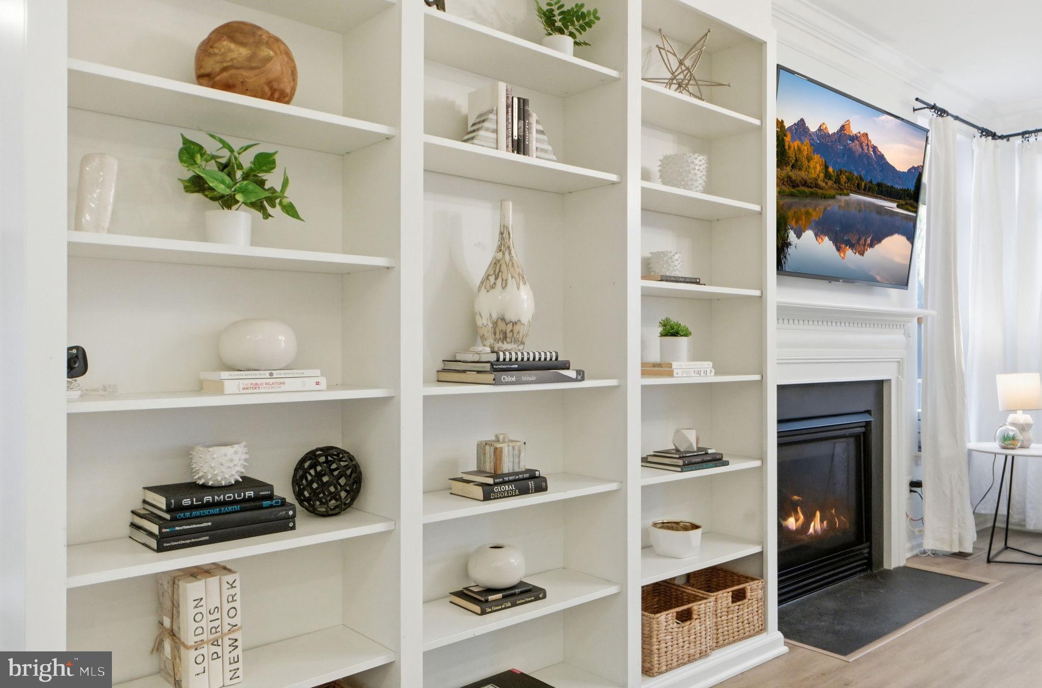 SOUTH RIDING - Residential