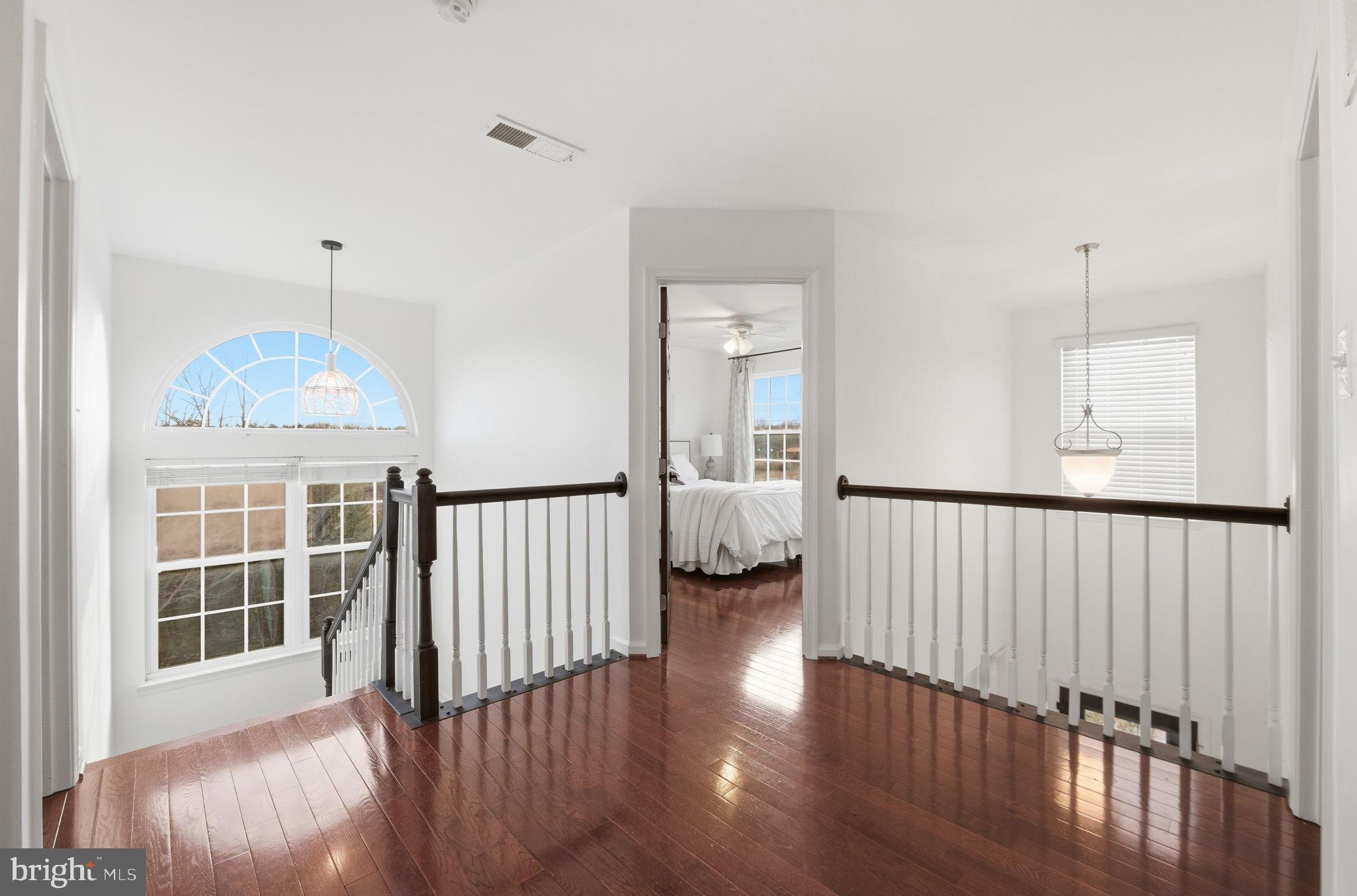 SOUTH RIDING - Residential