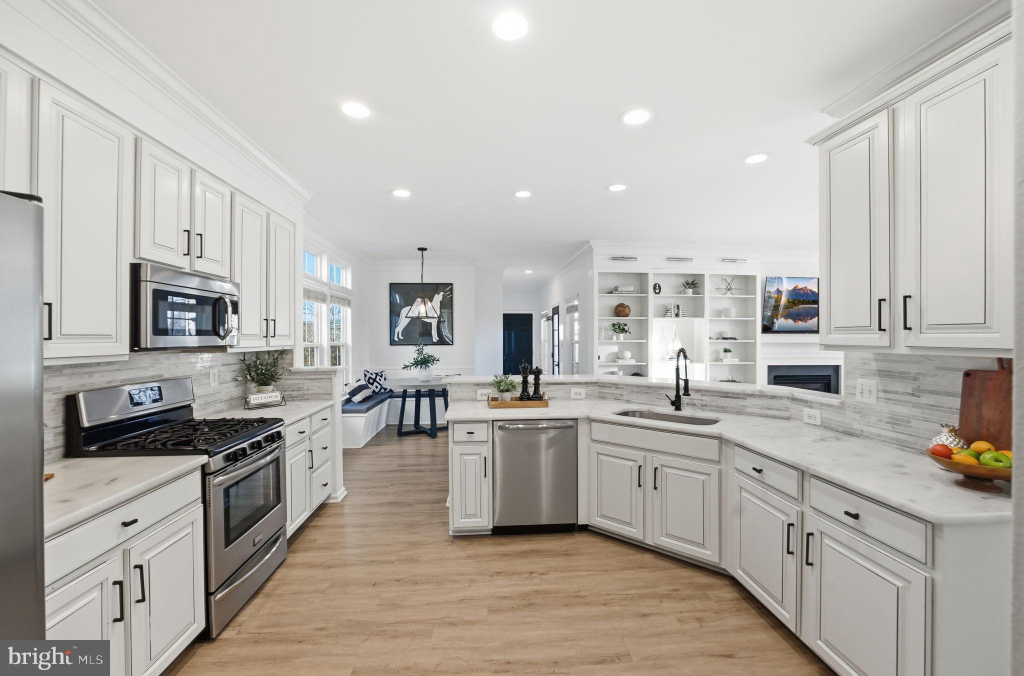 SOUTH RIDING - Residential