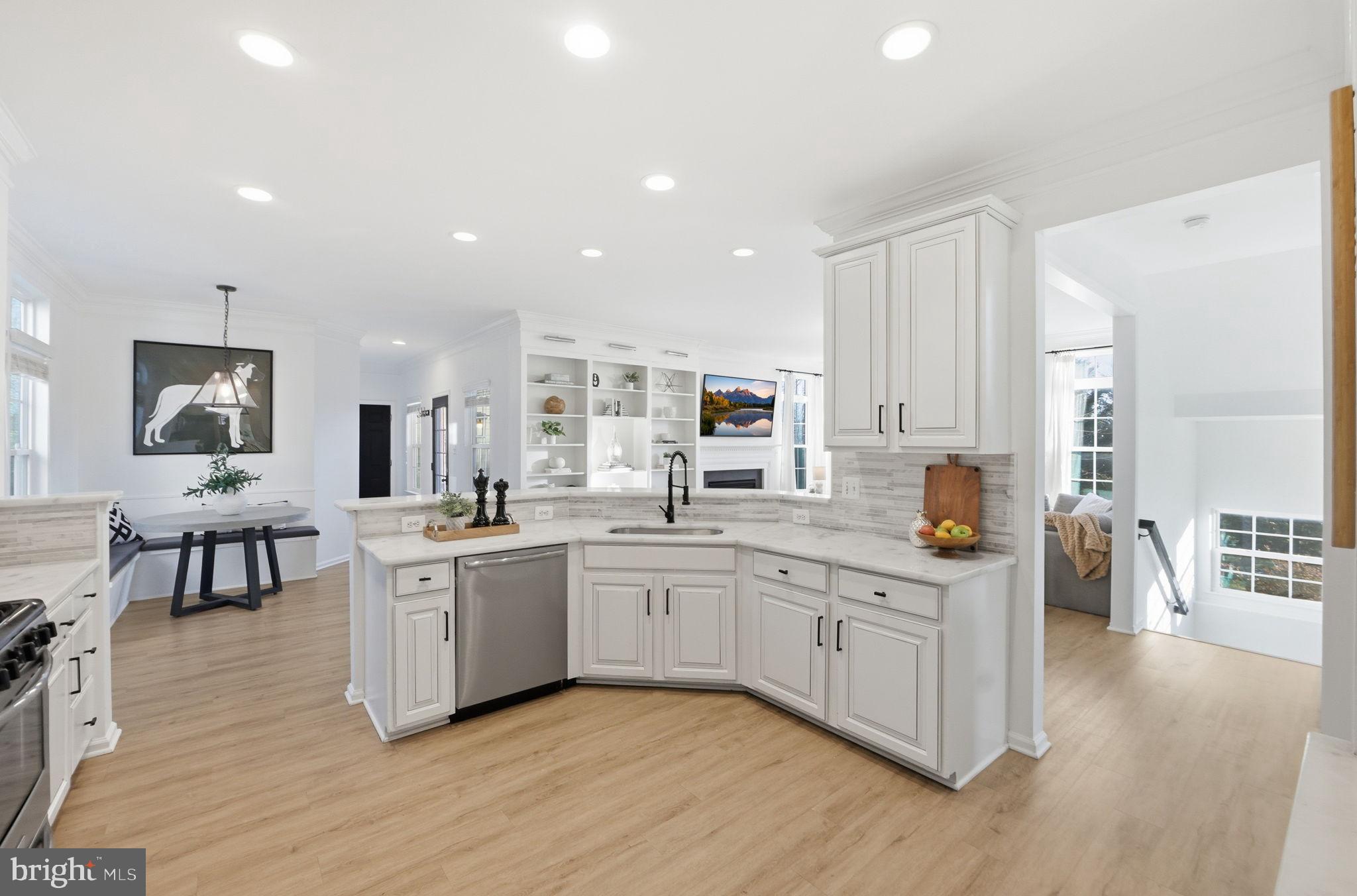 SOUTH RIDING - Residential