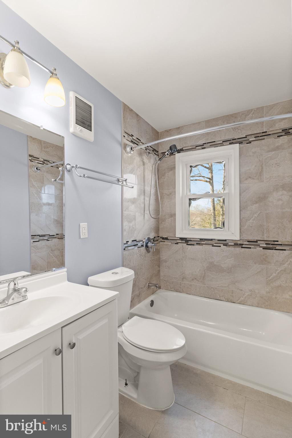 DALE CITY - Residential