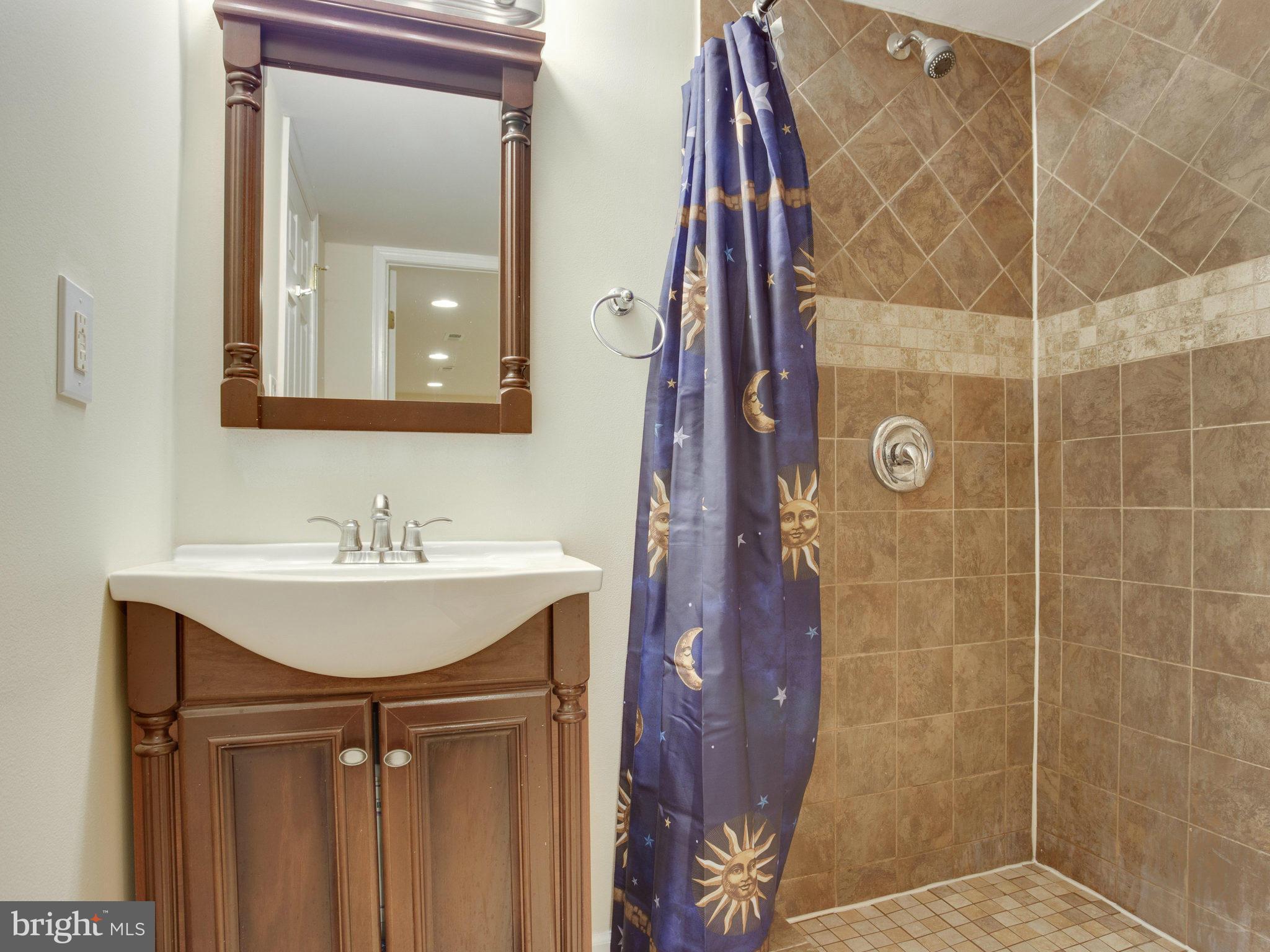 MORRIS HILL - Residential