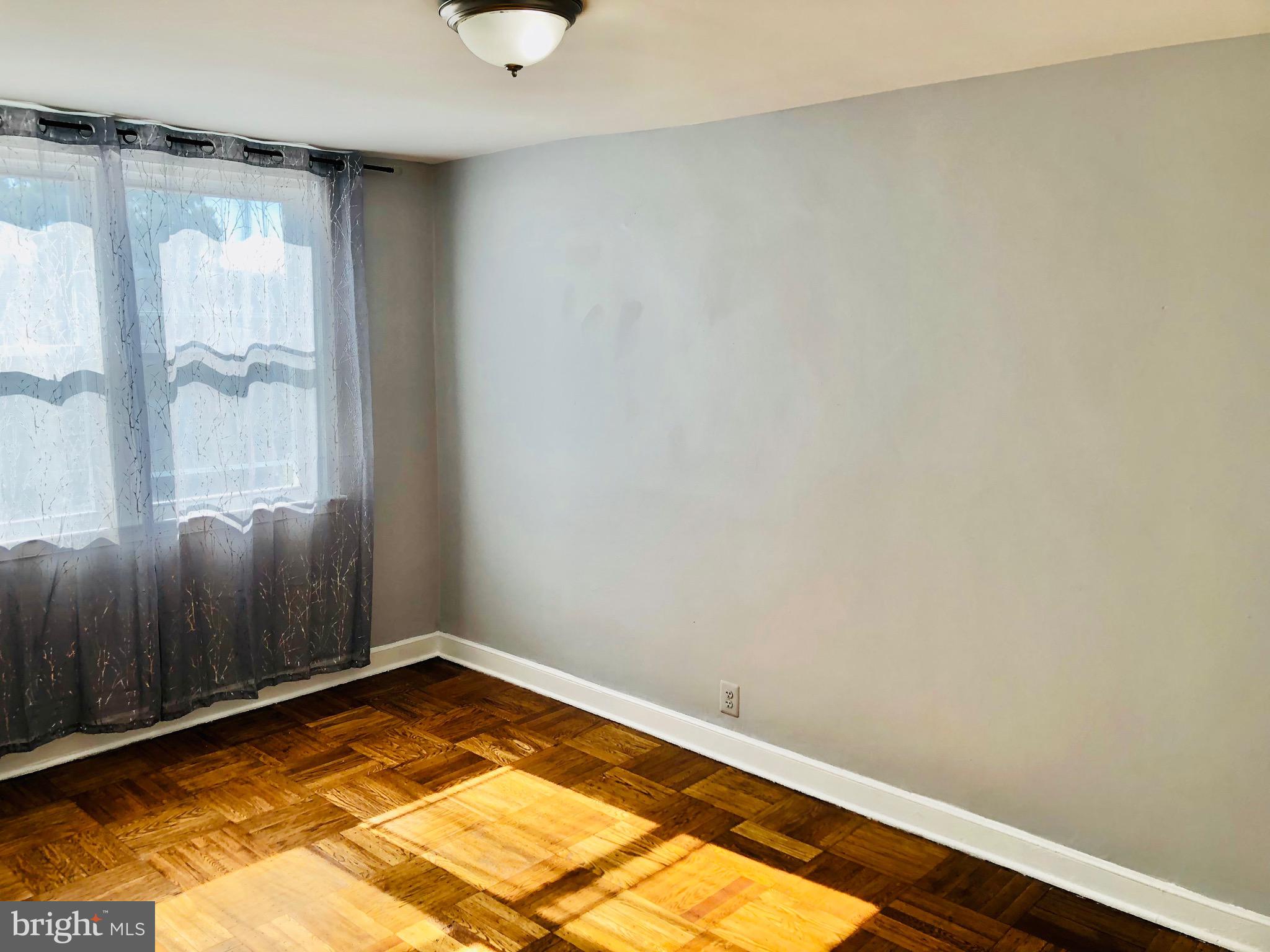 WEST OAK LANE - Residential