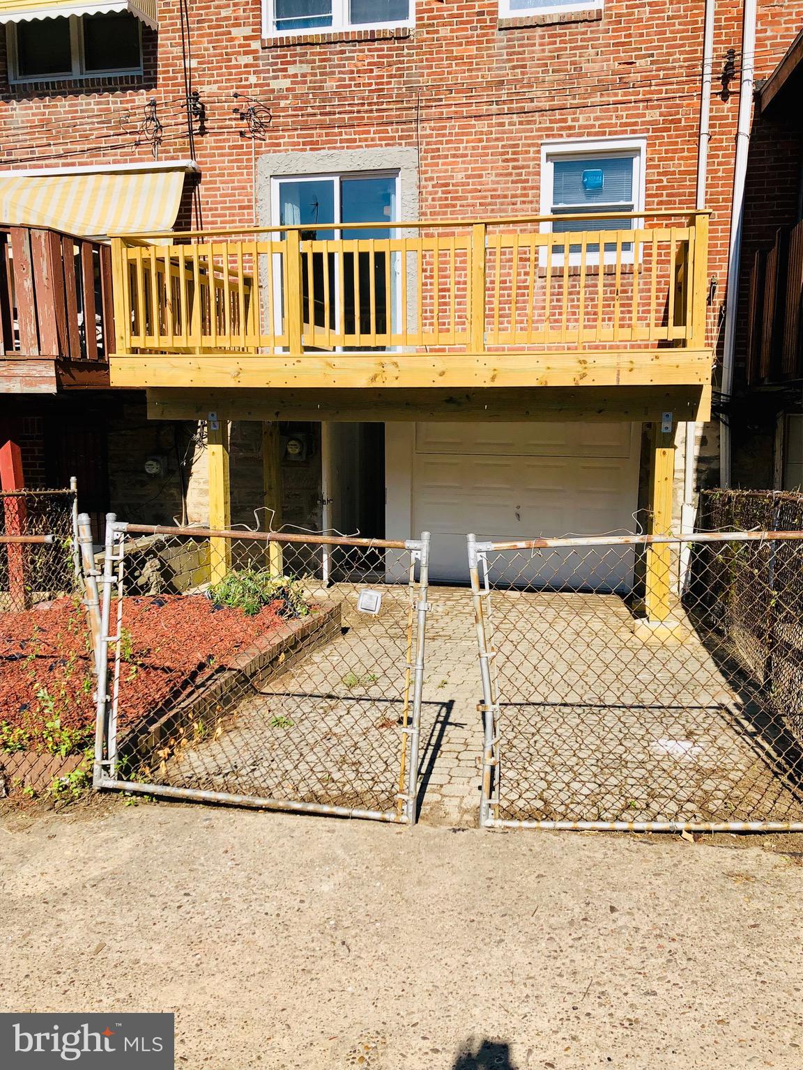 WEST OAK LANE - Residential