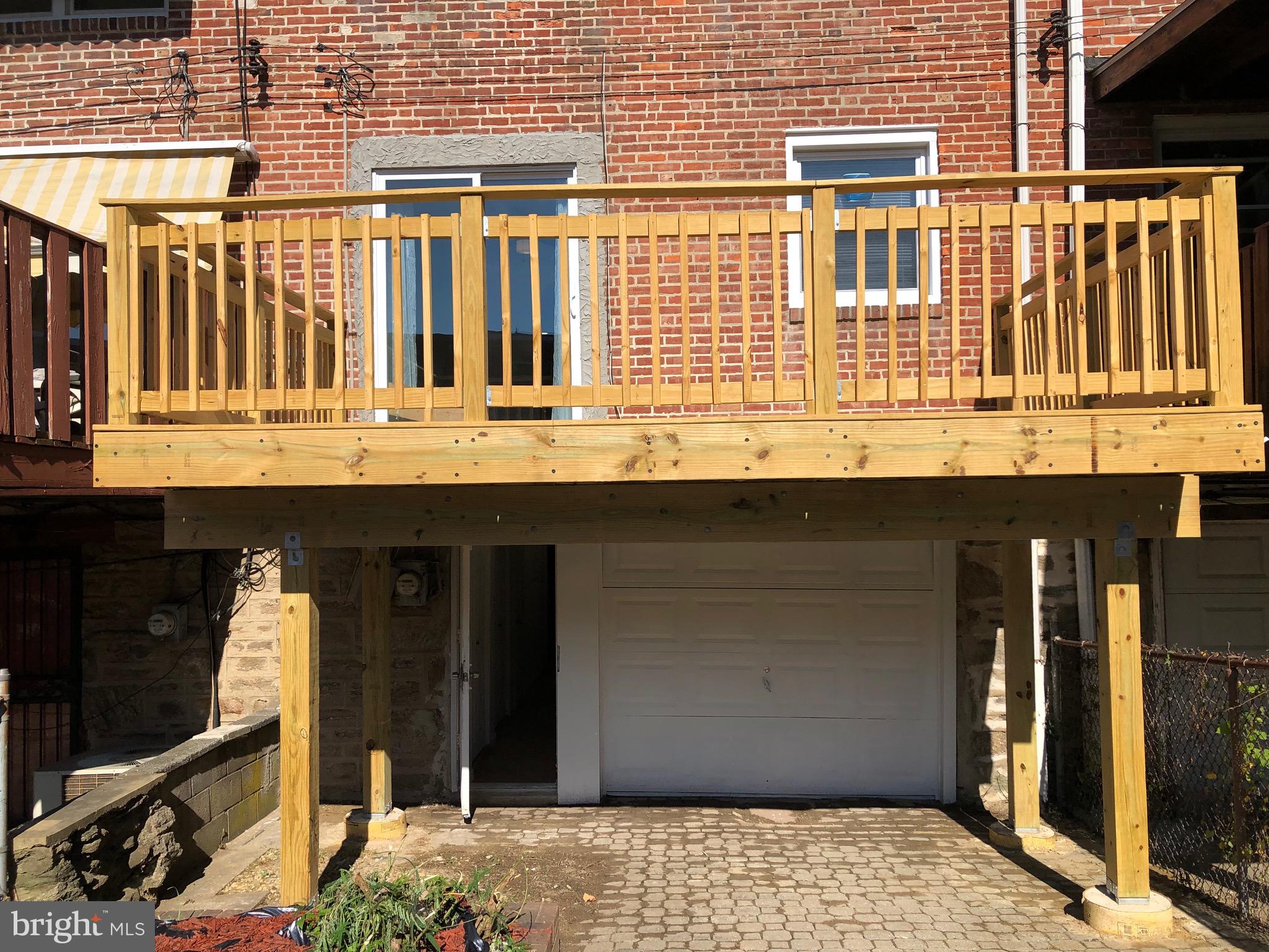 WEST OAK LANE - Residential