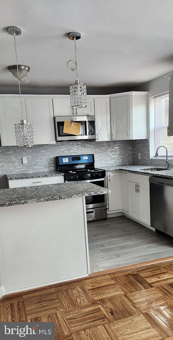 WEST OAK LANE - Residential