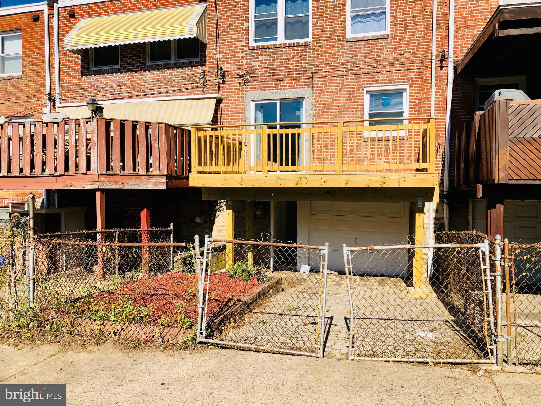 WEST OAK LANE - Residential