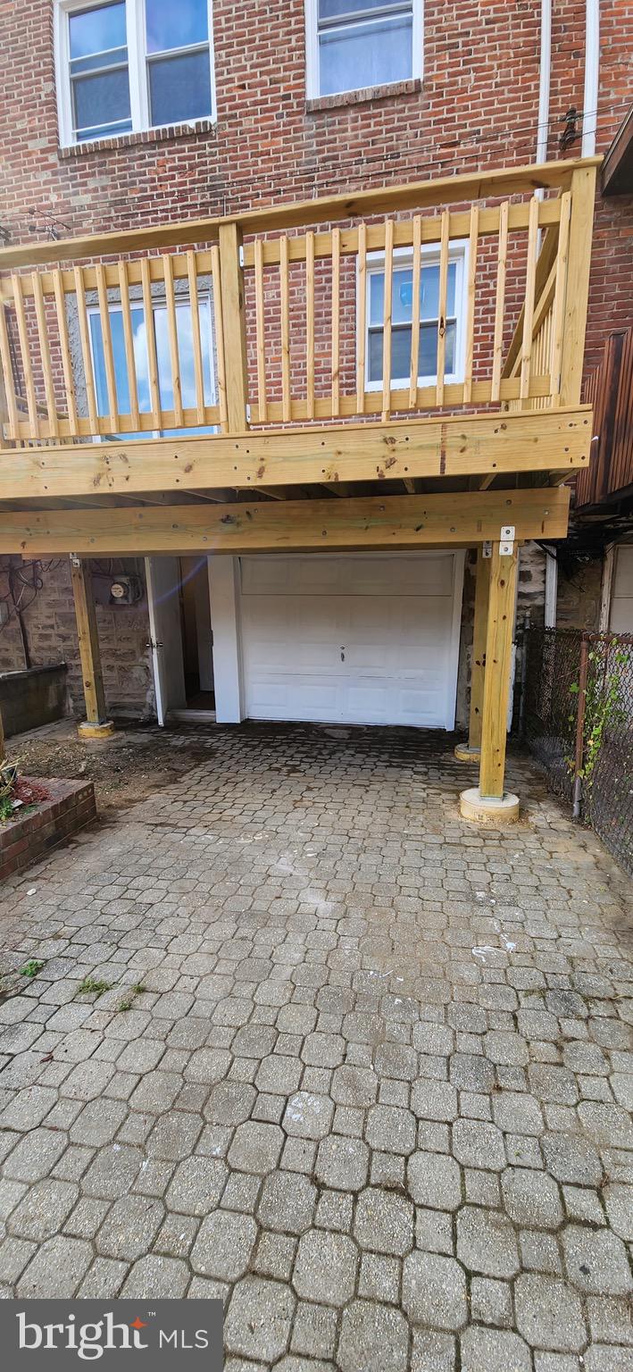 WEST OAK LANE - Residential