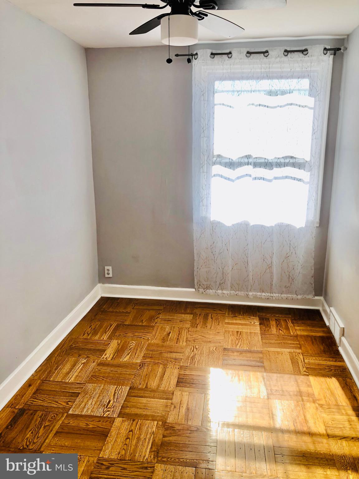 WEST OAK LANE - Residential