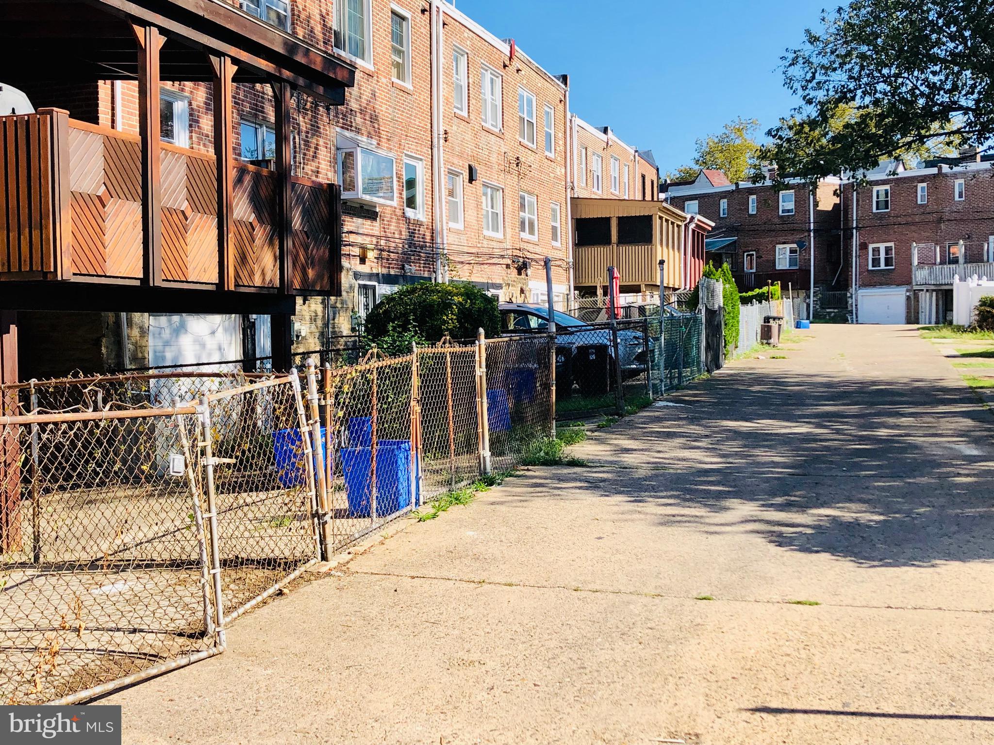 WEST OAK LANE - Residential